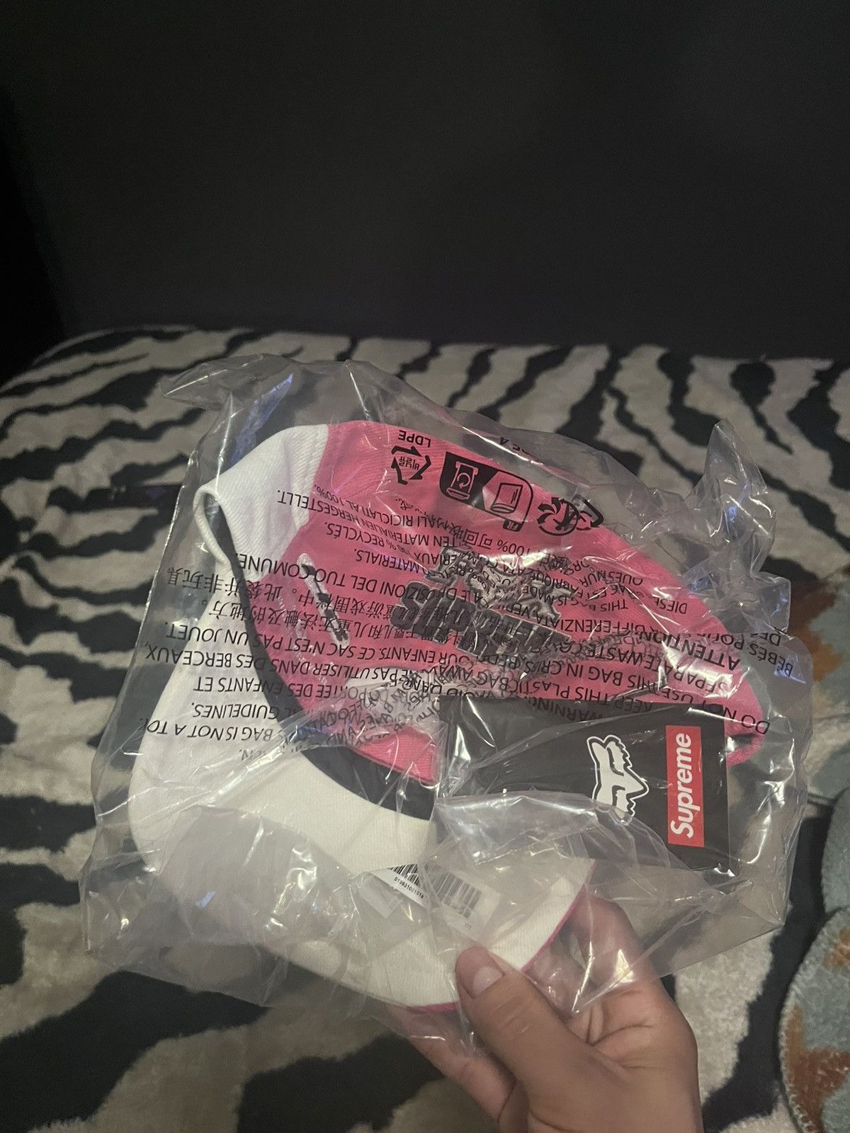 Fox Racing × Supreme Supreme Fox Racing Pink White Hat F/W 25 Size ONE SIZE - 2 Thumbnail