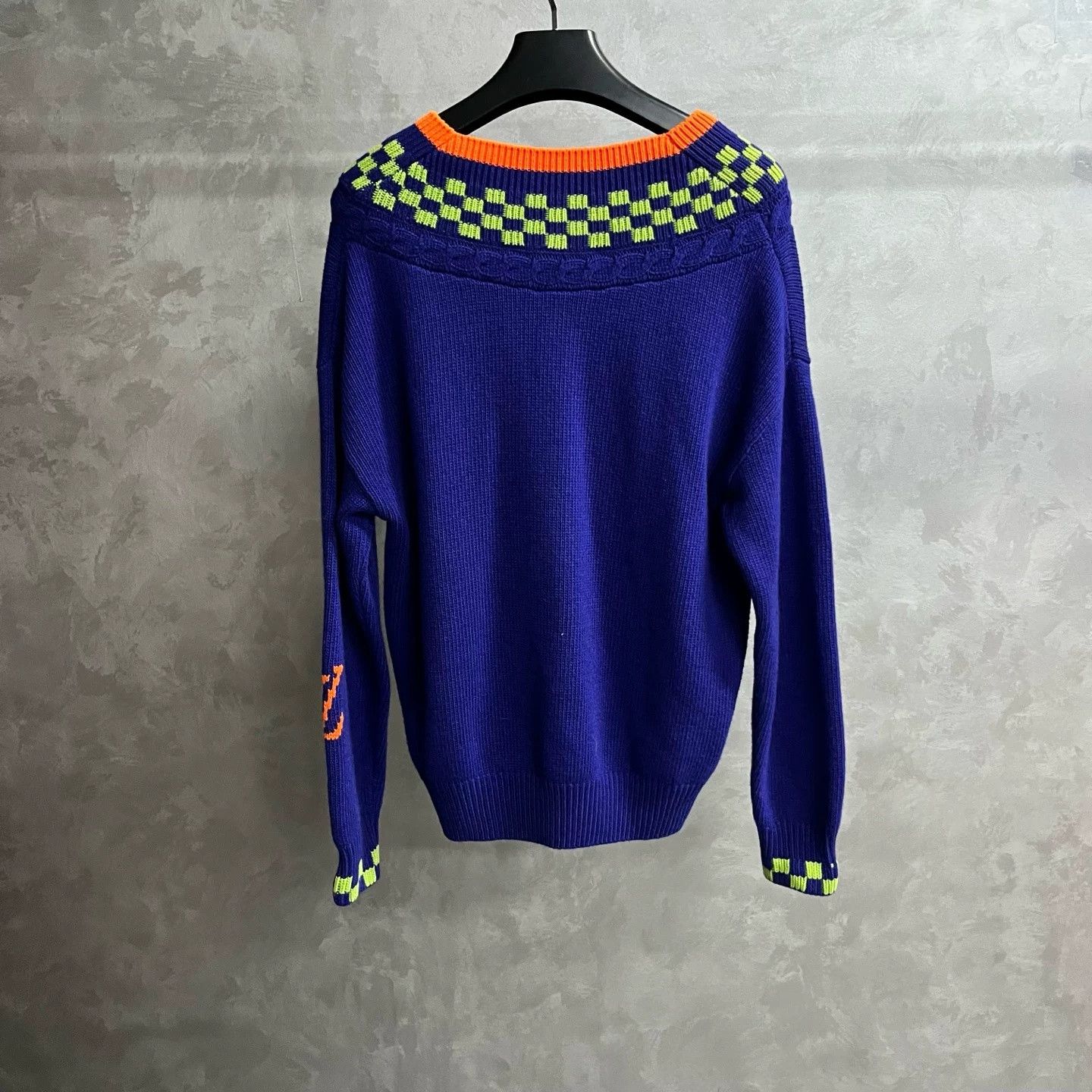 Louis Vuitton Louis Vuitton Blue Check V-Neck Sweater Size US S / EU 44-46 / 1 - 5 Thumbnail