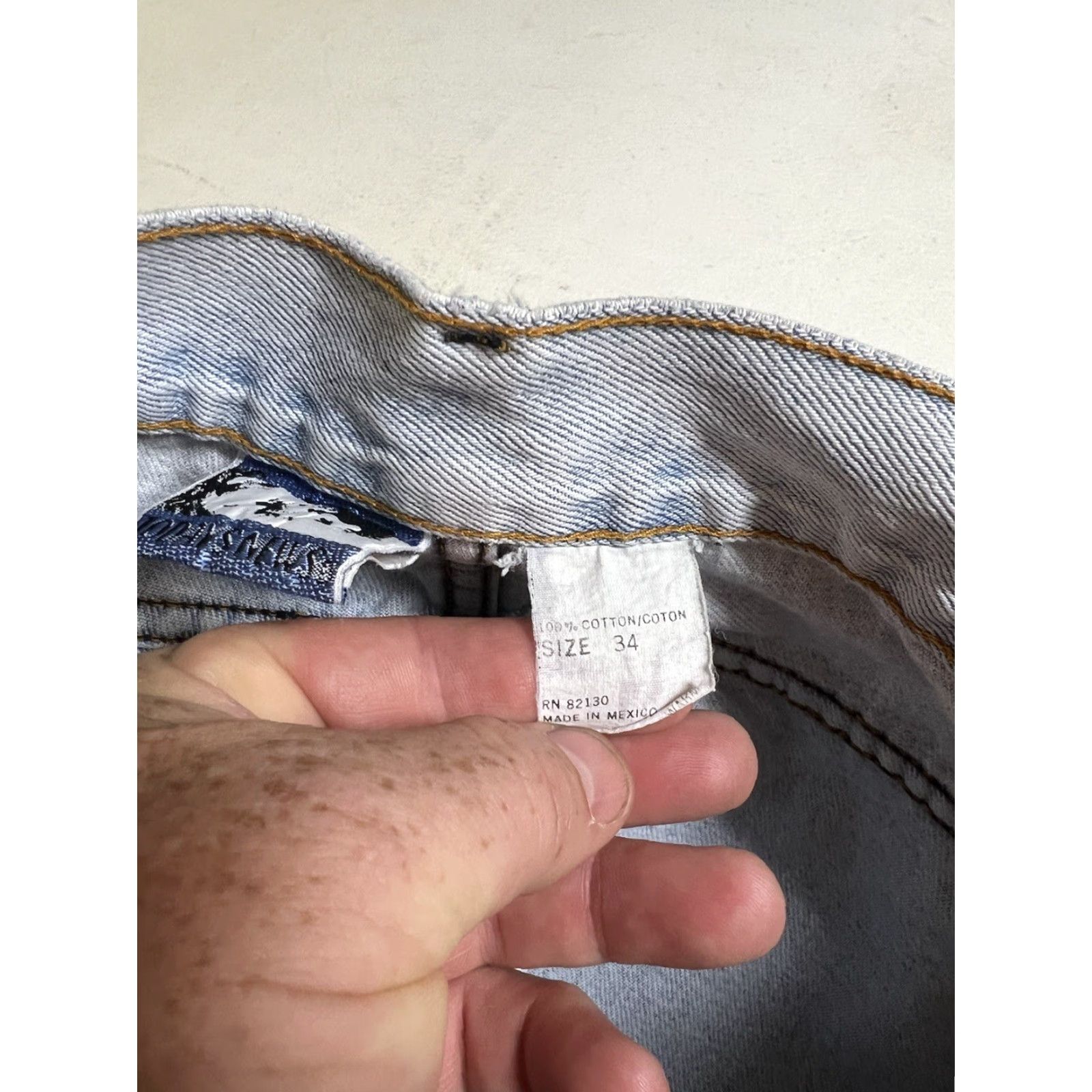 Denime VINTAGE Todays News Shorts Mens 34” Faded Denim 90s Blue Jorts Denim Shorts Casual Workwear Mens 90s Size US 34 / EU 50 - 5 Thumbnail