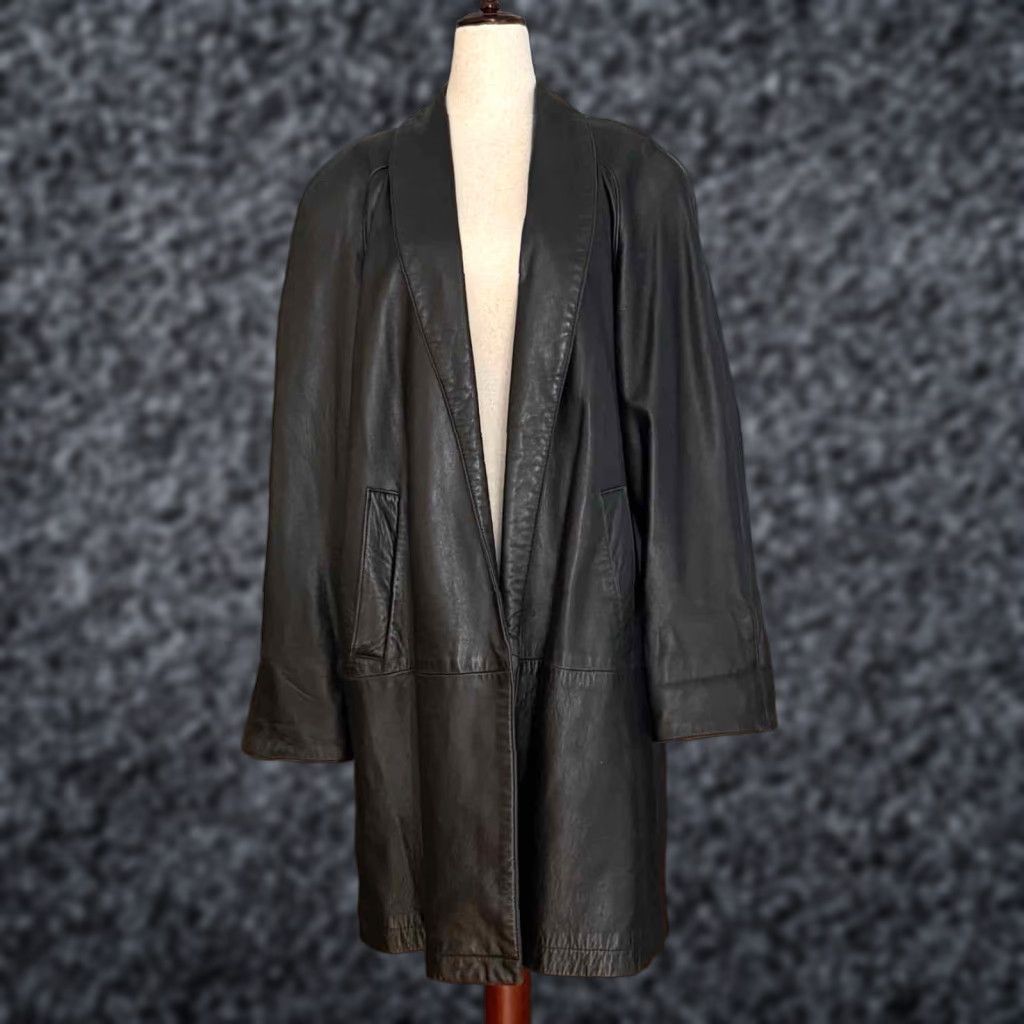 Vintage Vintage 80’s VAKKO Black Leather Jacket Open Front Size M/L User: Vintage 80’s VAKKO Black Leather Jacket Open Front Size M/L Size M / US 6-8 / IT 42-44 - 1 Thumbnail