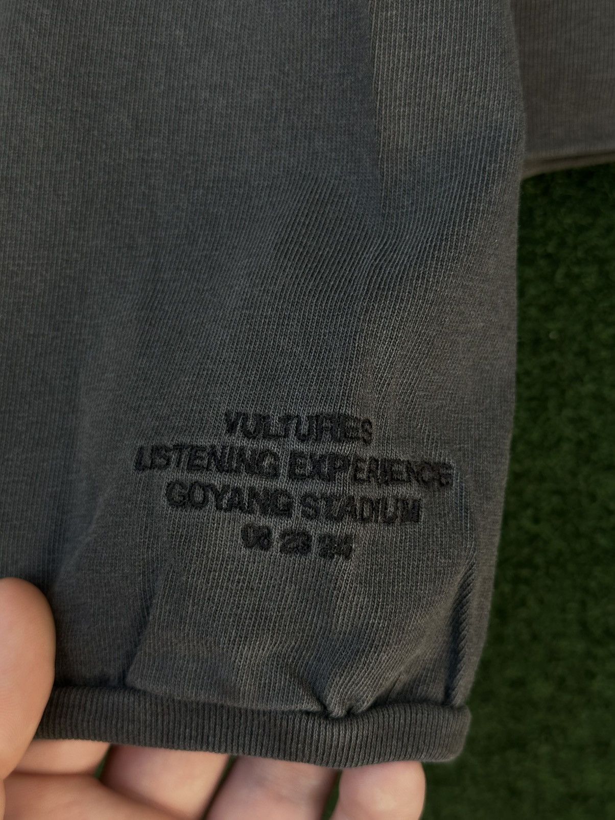Kanye West VULTURES Listening Experience Korea Exclusive Hoodie Size US S / EU 44-46 / 1 - 2 Thumbnail