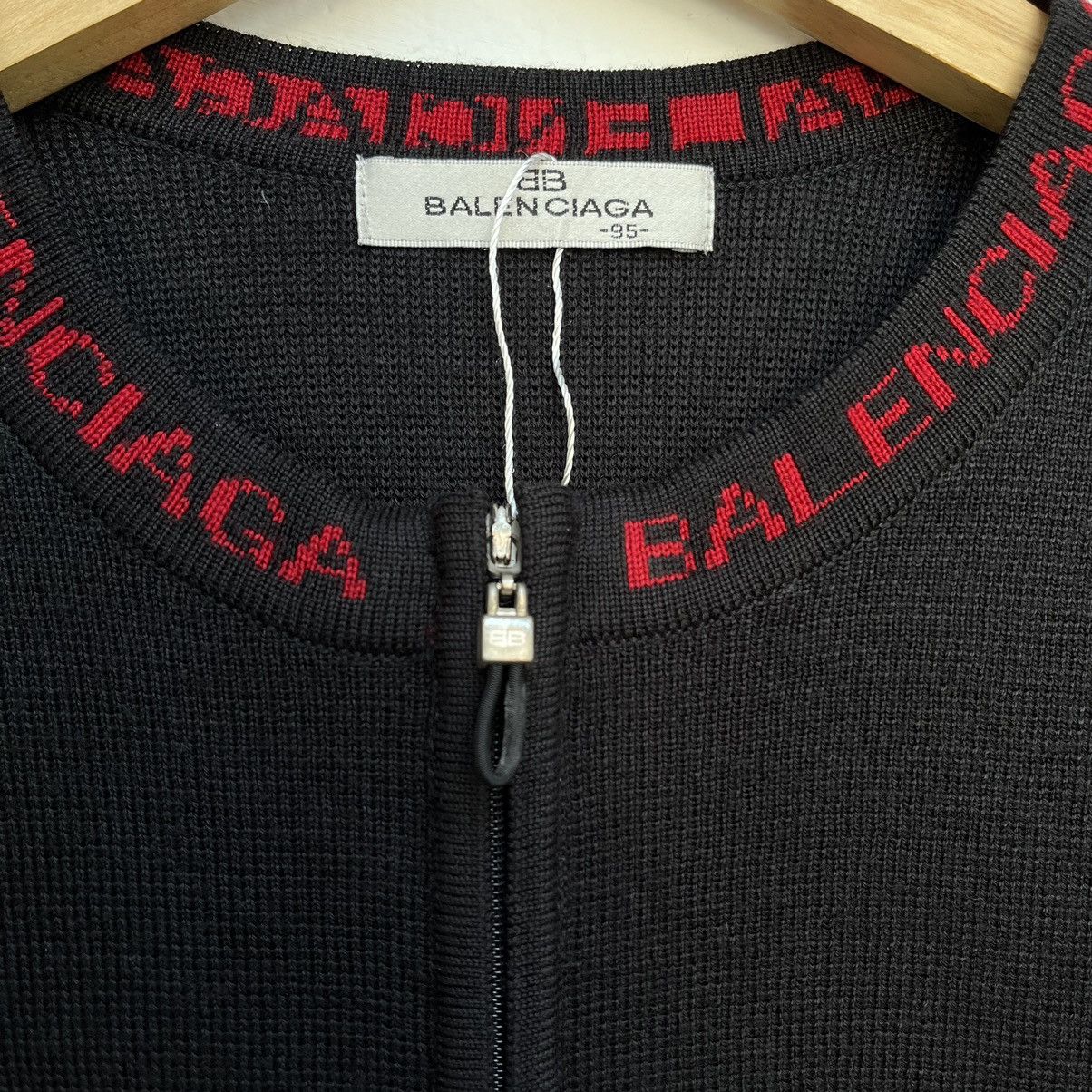 Balenciaga Balenciaga Paris Knitwear Big Logo / Script Unisex Size US M / EU 48-50 / 2 - 6 Thumbnail