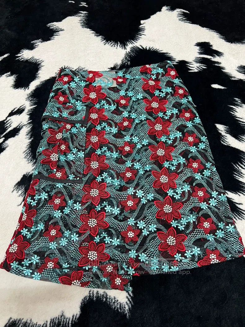 Comme des Garcons Comme Des Garcons size M Luxury Embroidered Flower Skirt Size 22" - 6 Thumbnail