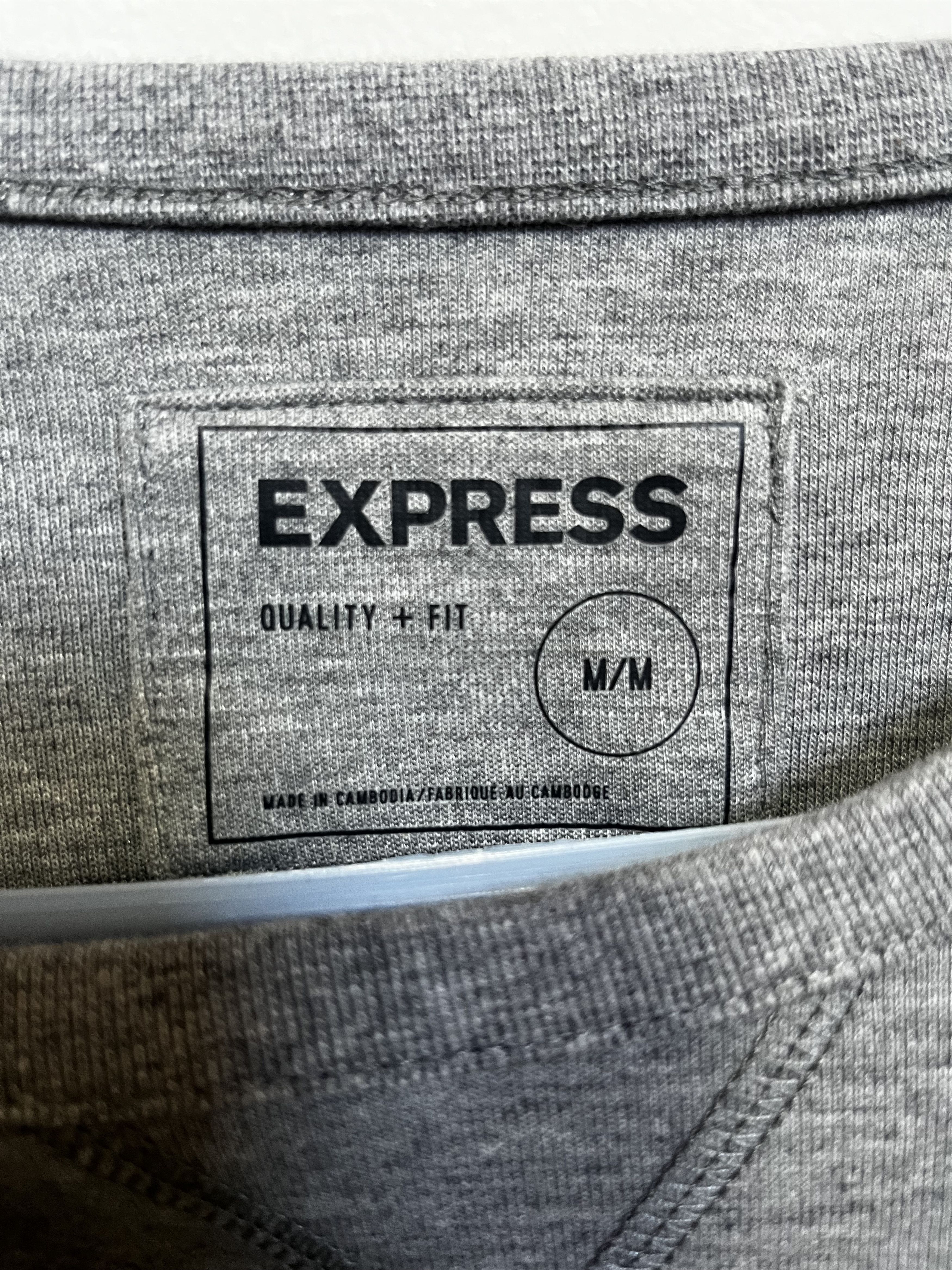 Express Express Quality Fit Crewneck Sweatshirt Charcoal Gray Size M Size US M / EU 48-50 / 2 - 3 Thumbnail