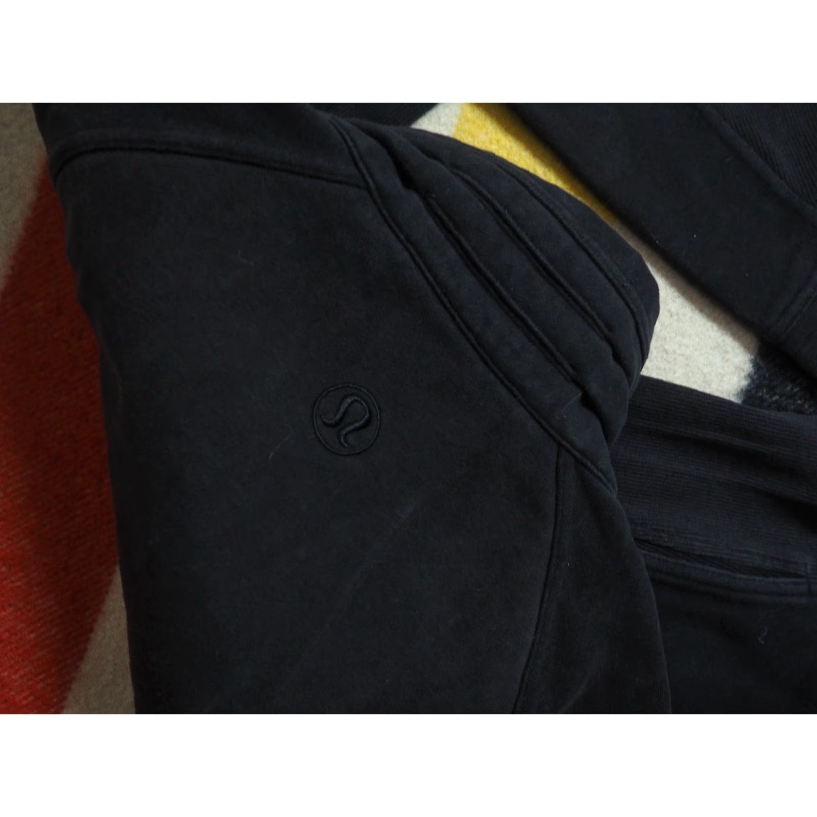 Lululemon Lululemon Full Zip Black Athleisure Jacket Womens 8 Running & Jogging Sweatshirt Sportswear Size M / US 6-8 / IT 42-44 - 4 Thumbnail