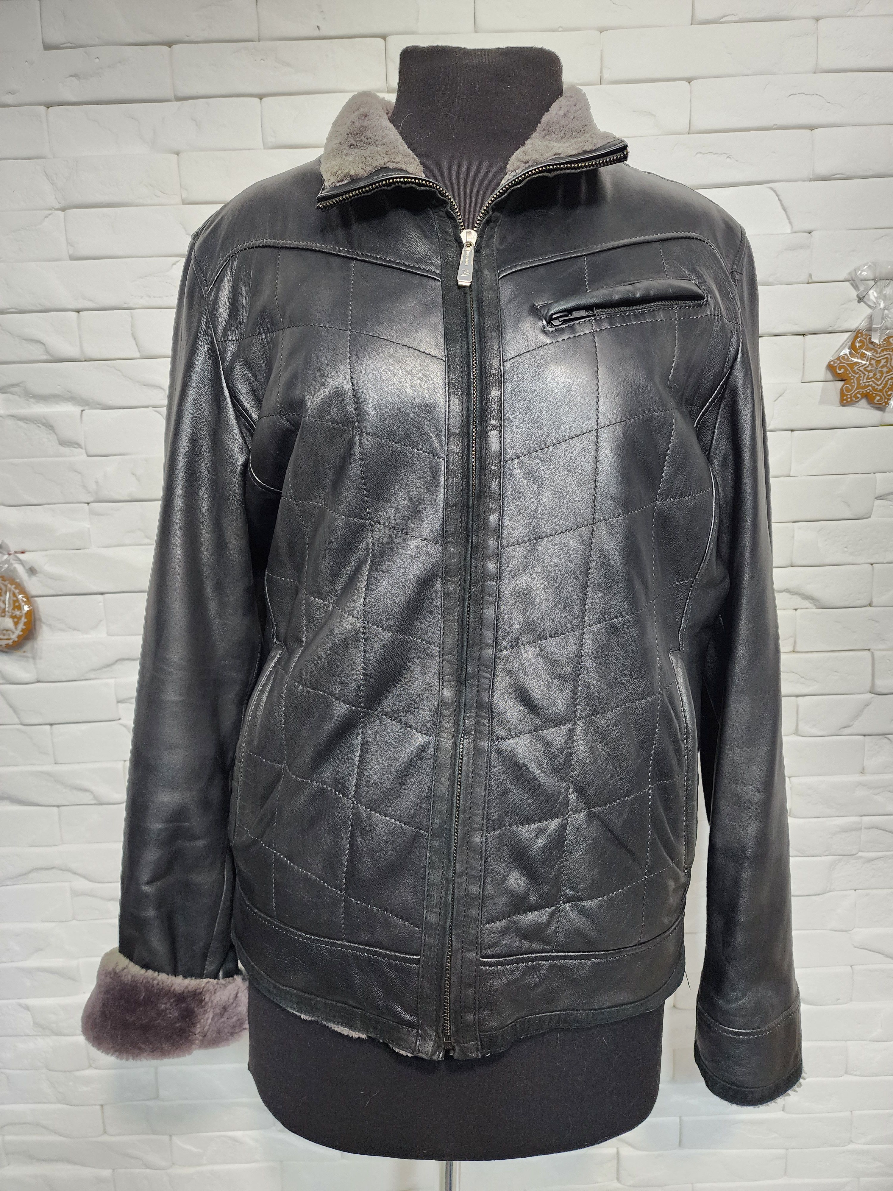 Furla Men's Black Sheepskin Coat: Warm Leather Jacket Size US L / EU 52-54 / 3 - 1 Thumbnail