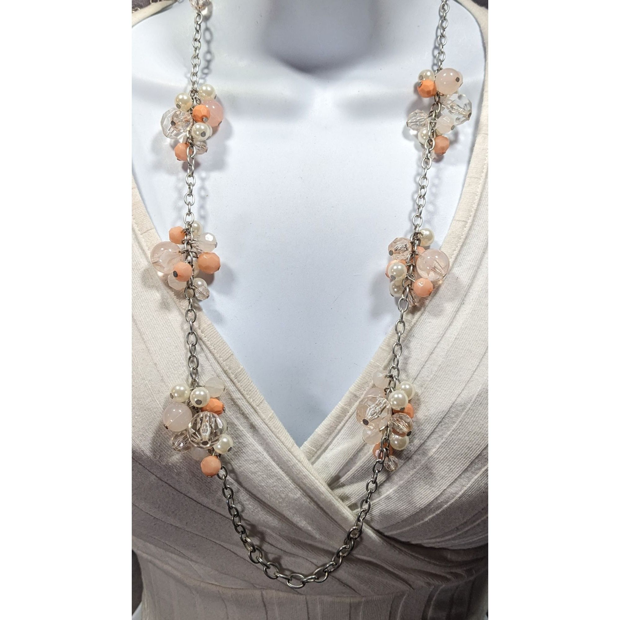 Other Coquette Spring Themed Beaded Cluster Station Necklace Size ONE SIZE - 2 Thumbnail