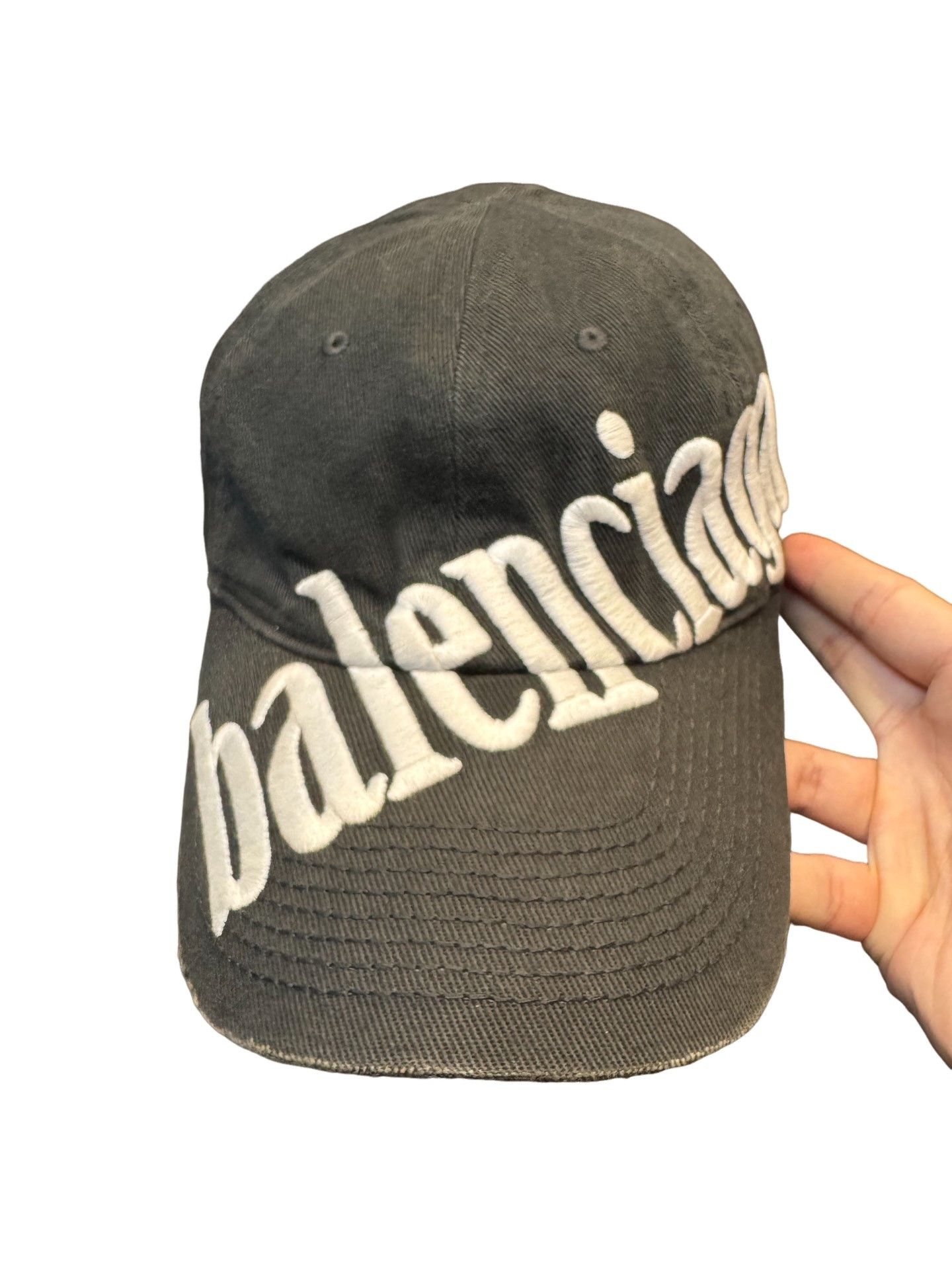 Balenciaga Balenciaga Logo Embroidered Baseball Cap Size L Size ONE SIZE - 1 Thumbnail