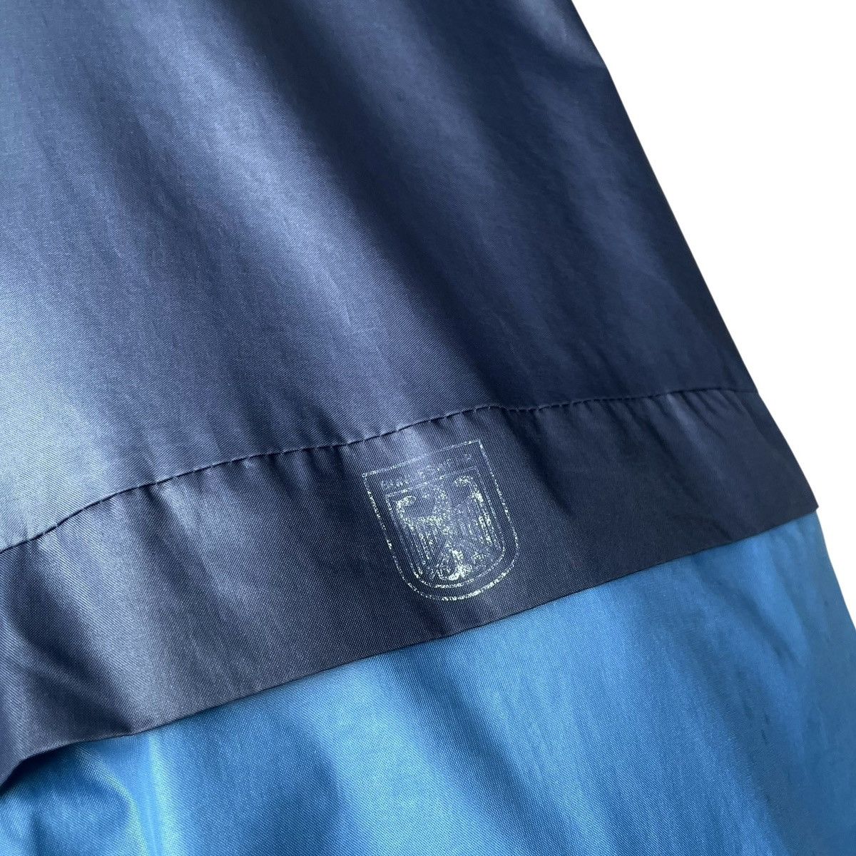 Adidas Adidas Trefoil Bundeswehr Germany Navy Foldable Windbreaker Size US L / EU 52-54 / 3 - 5 Thumbnail