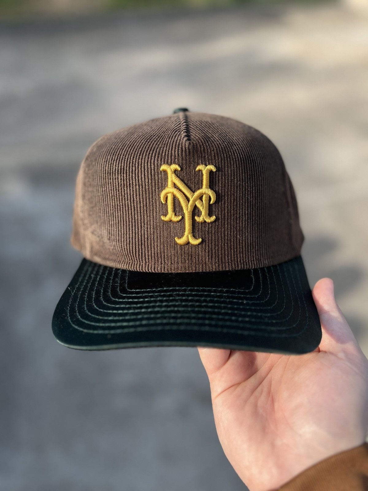 Sports Specialties Vintage 90’s Style New York Mets MLB SnapBack Hat Size ONE SIZE - 1 Thumbnail