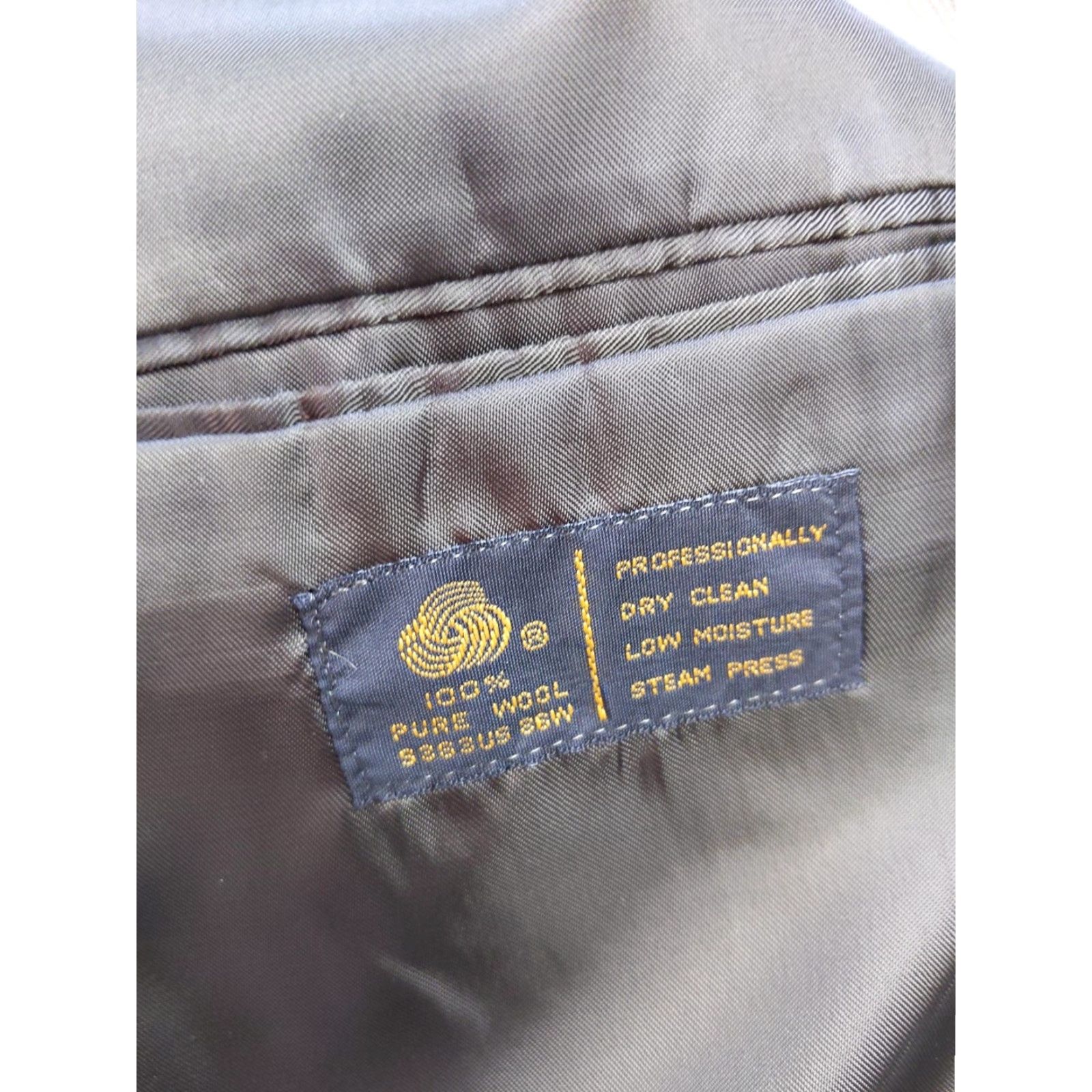 Vintage Petrocelli Suit Mens XL Gray 2 Piece Wool Blazer Pants Classic USA Slim Pinstripe Notch Lapel Long Coat Alphabet: XL44? Size 46R - 5 Thumbnail