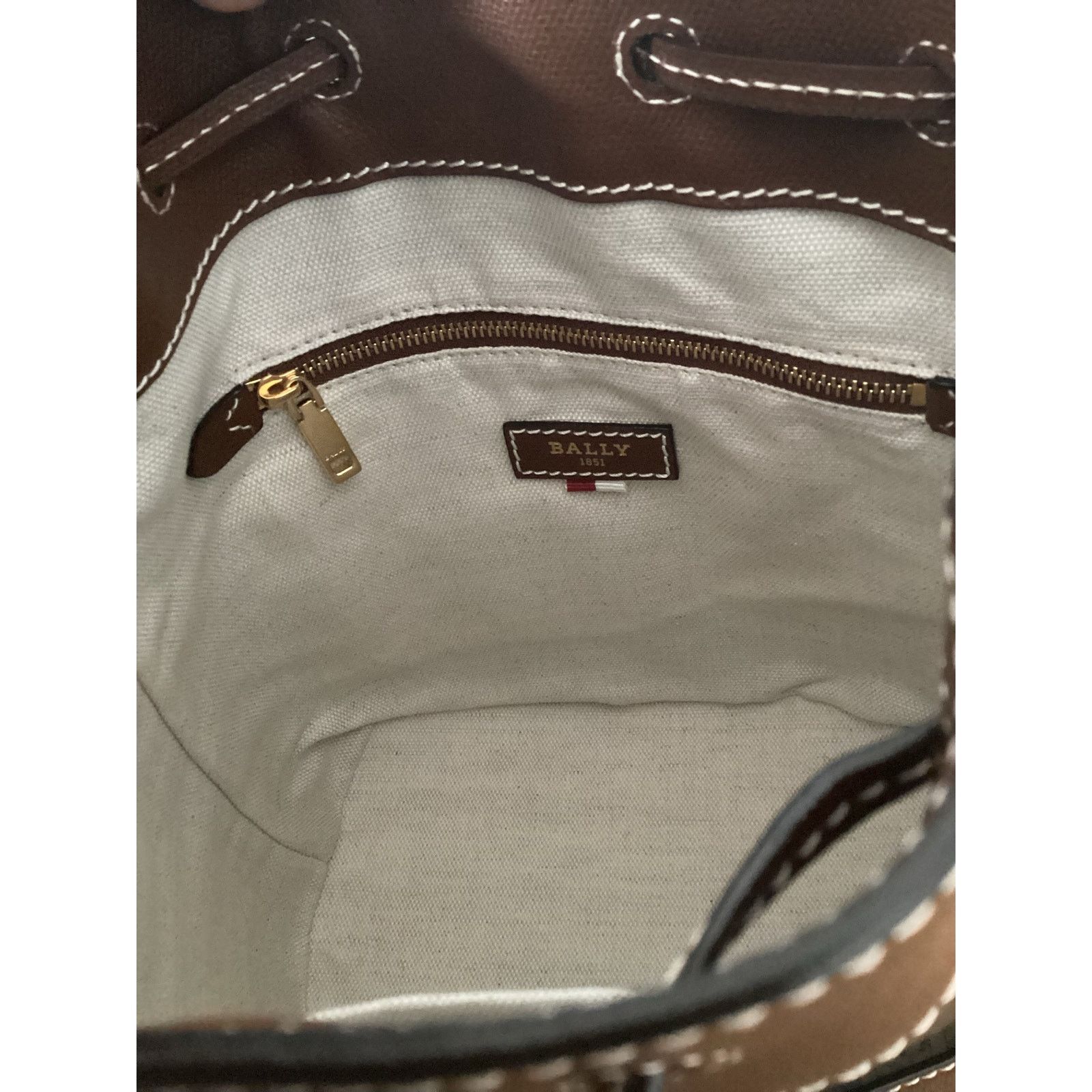 Bally NWT Bally Cleoh Bucket Monogram Logo Medium Bucket Bag Size ONE SIZE - 11 Thumbnail