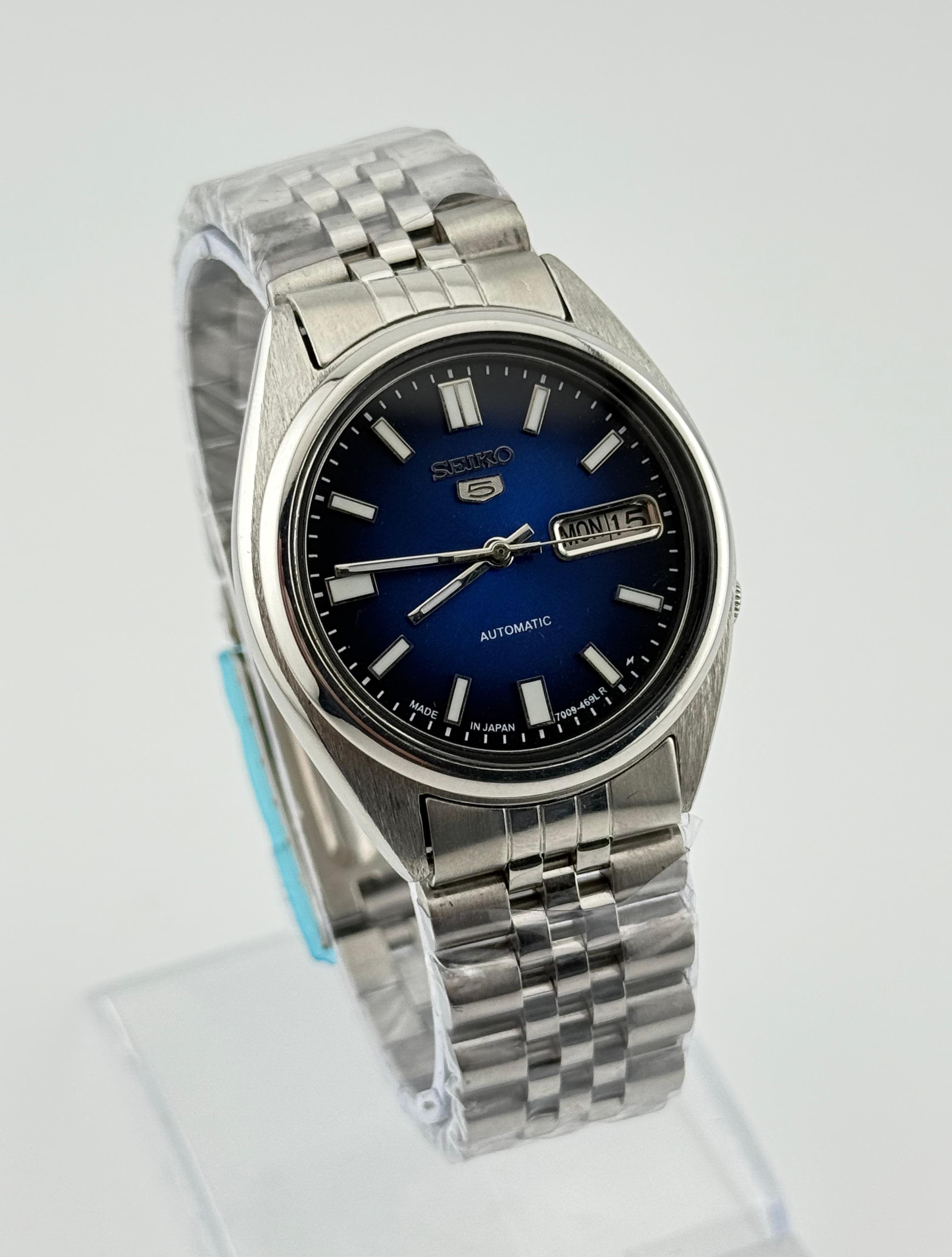 Seiko Elegant Men's Seiko 5 7009 Wrist Watch Size 36 - 5 Thumbnail