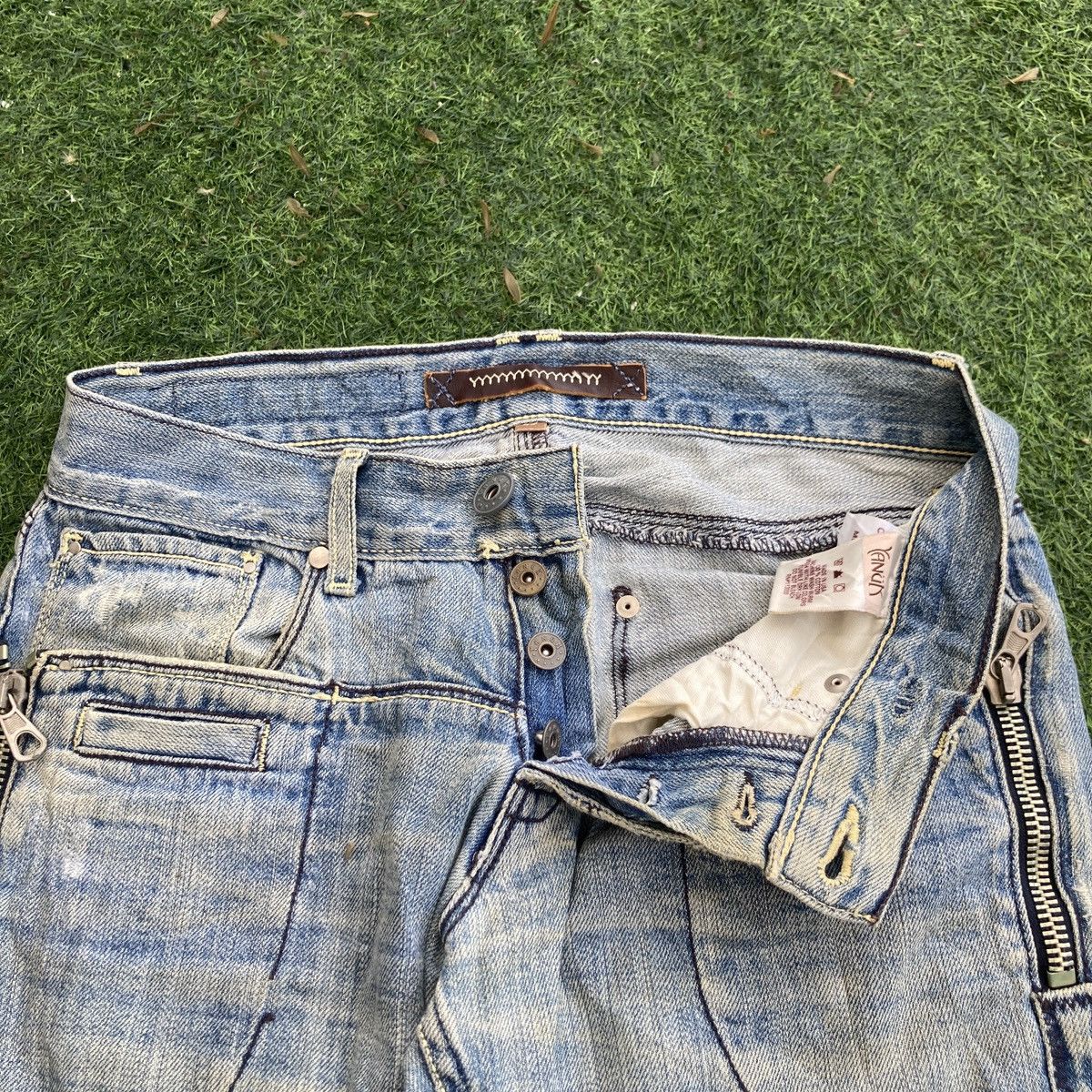 If Six Was Nine YANUK BOOTCUT DISTRESSED JEANS Size 29" - 10 Thumbnail