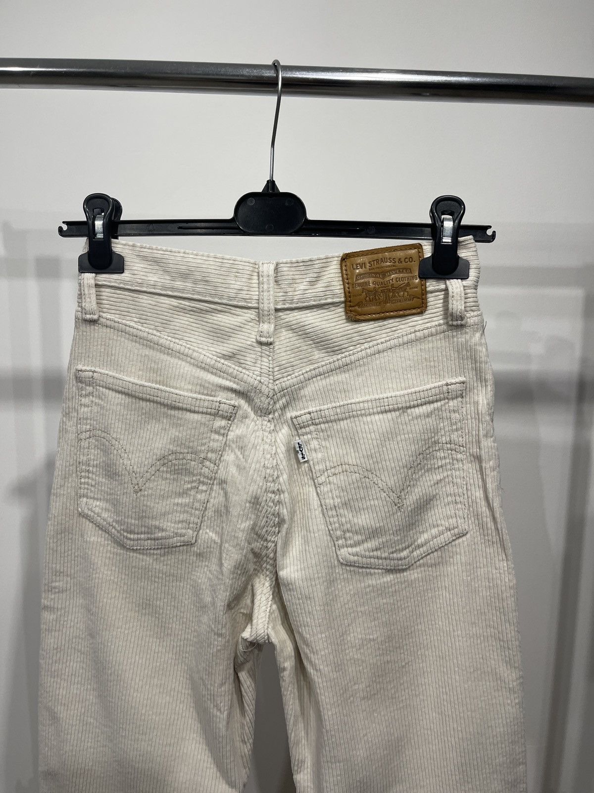 Levi's Levi’s premium corduroy pants rib cage straight W25 Size 25" / US 0 / IT 36 - 6 Thumbnail