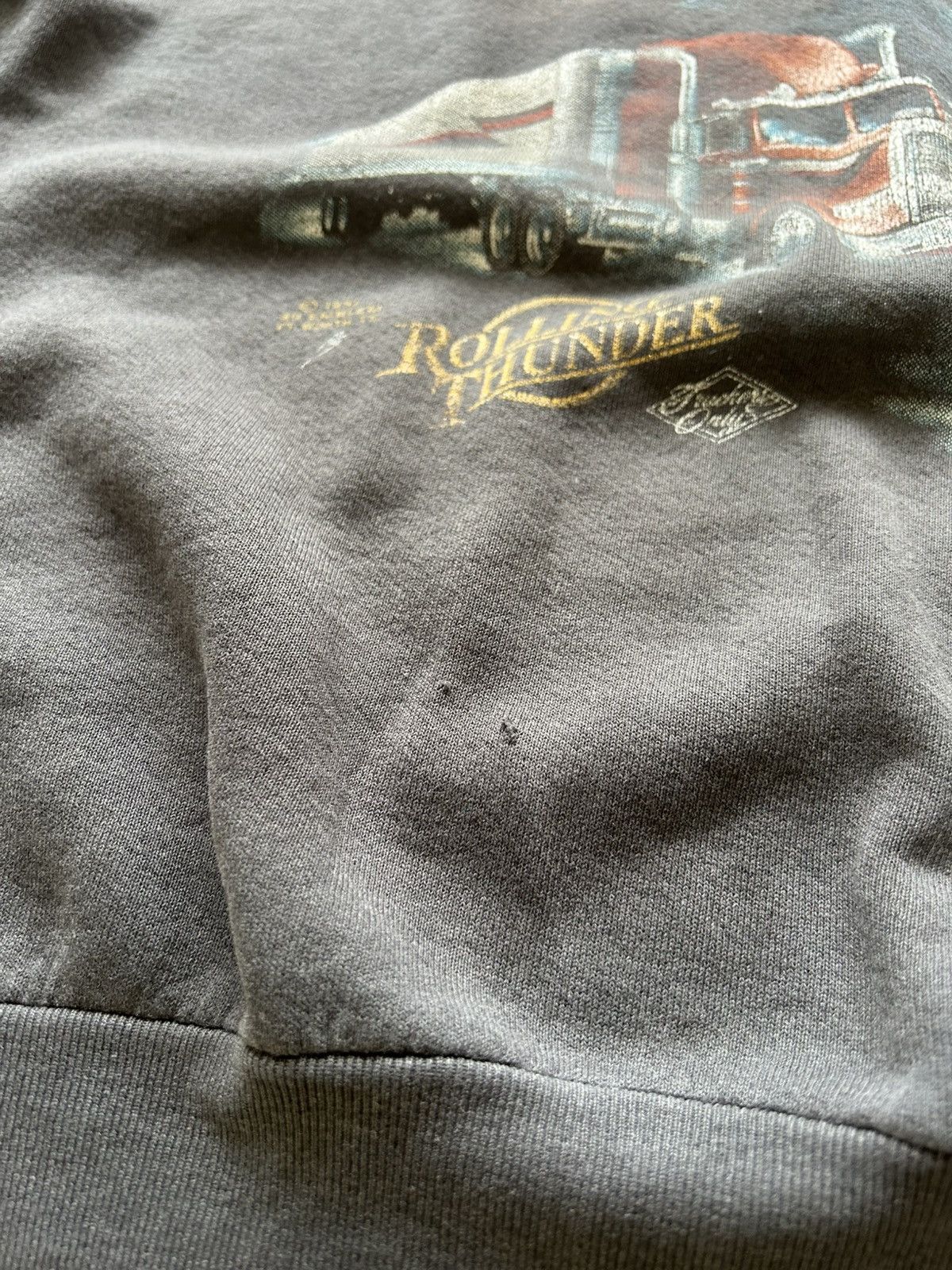 Fruit Of The Loom 1987 3D Emblem Trucker Vintage Crewneck Sweatshirt Size US L / EU 52-54 / 3 - 4 Thumbnail