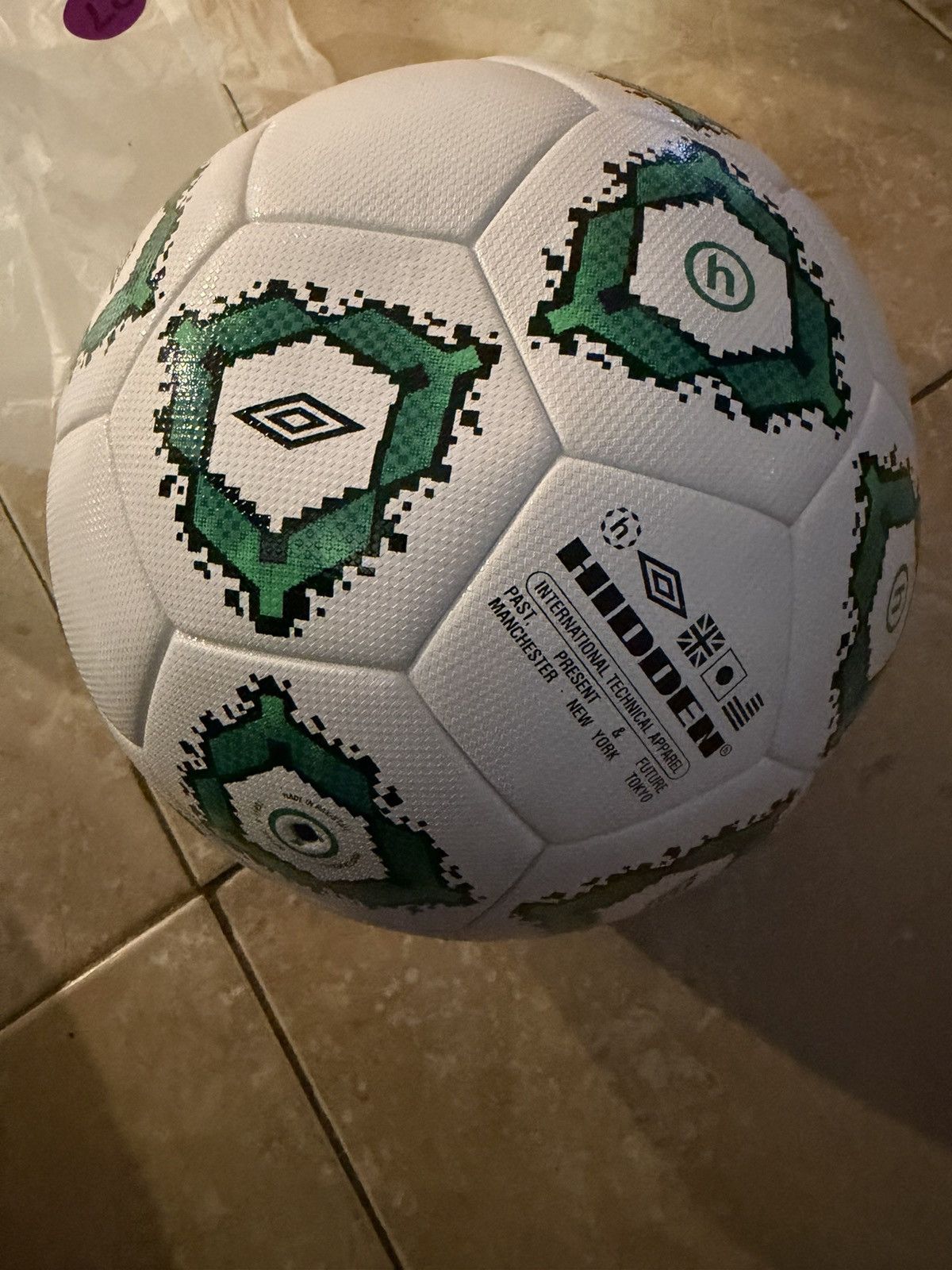 HIDDEN HIDDEN NY x UMBRO SOCCER BALL - BRAND NEW W/ BAG Size ONE SIZE - 4 Thumbnail