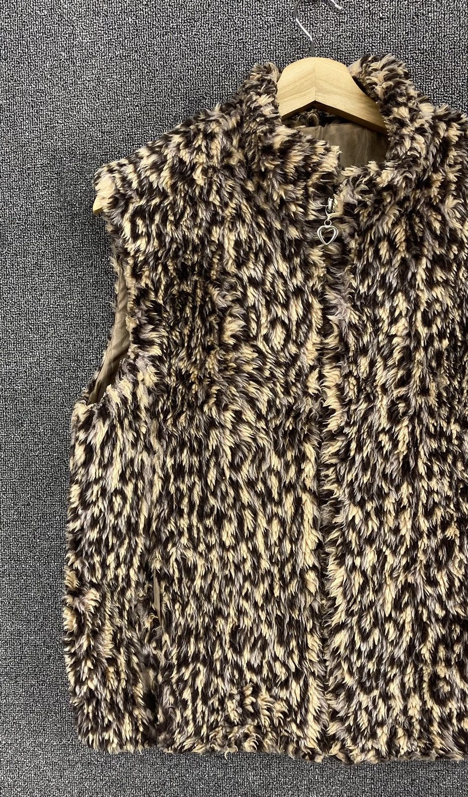Japanese Brand Vintage Circulaire Leopard Style Faux Fur Vest Size M / US 6-8 / IT 42-44 - 3 Thumbnail