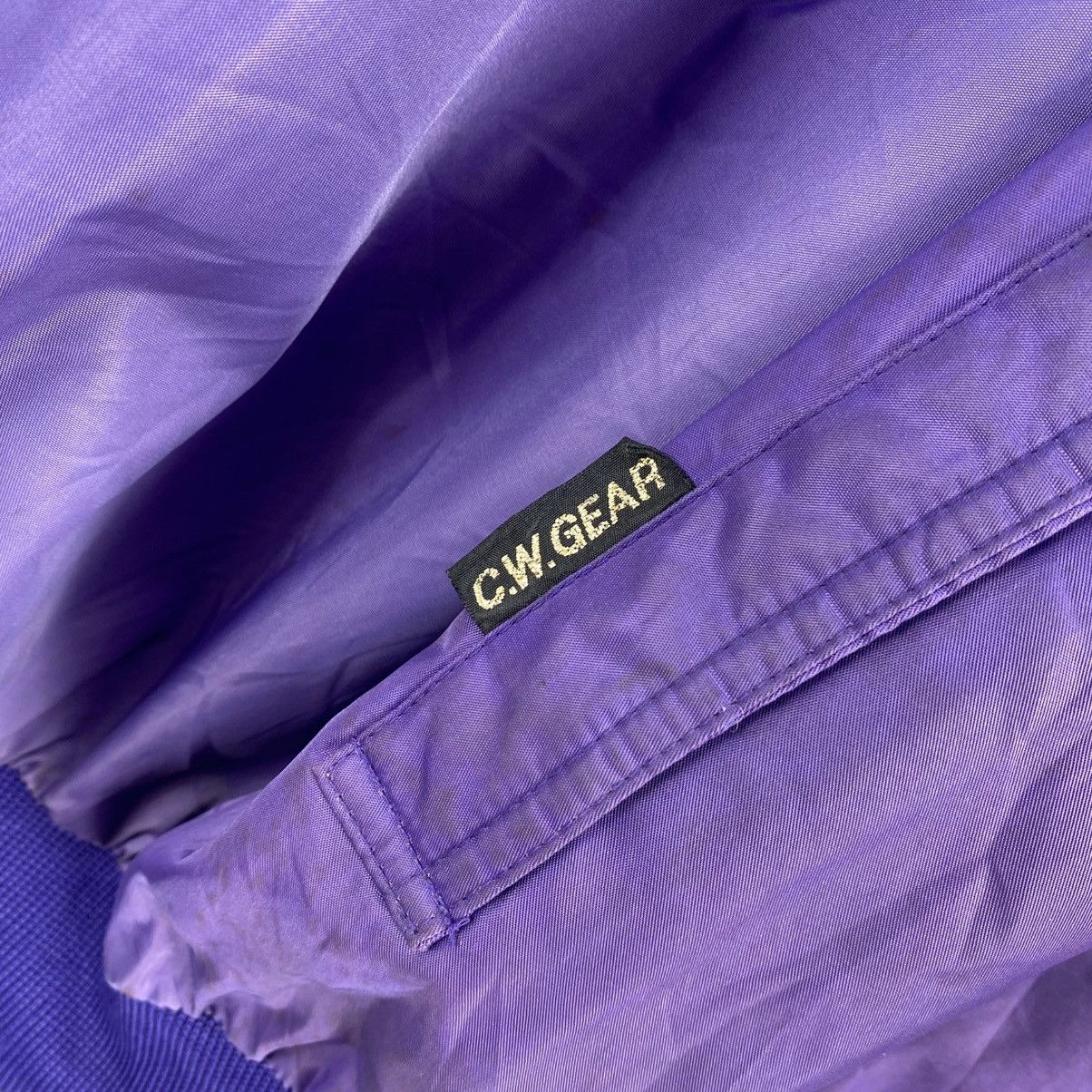 Japanese Brand Vintage C.W.Gear Riversible Navajo Bomber Jacket Size US L / EU 52-54 / 3 - 13 Thumbnail