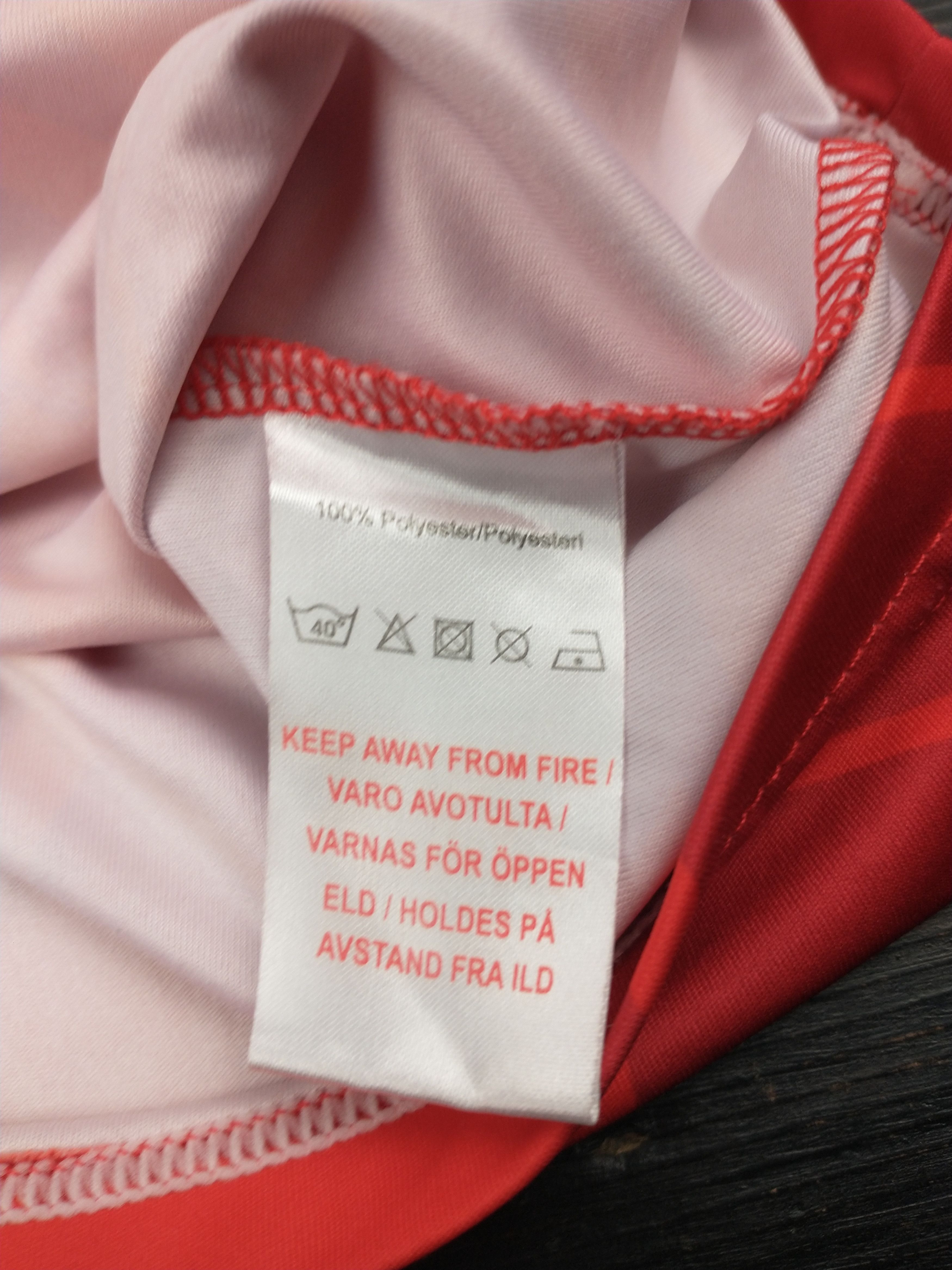 Umbro Umbro x Sweet SKTBS Jersey Size M Red Sweet FC Soccer Size US M / EU 48-50 / 2 - 6 Thumbnail