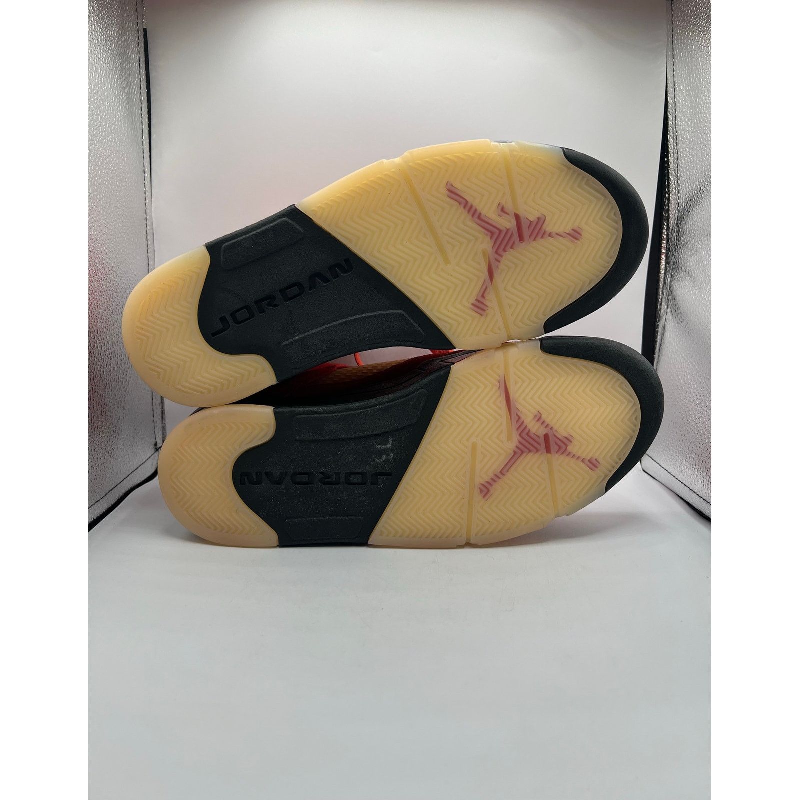 Jordan Brand Wmns Air Jordan 5 Retro “Dunk on Mars” size 11.5 W Size US 11.5 / IT 41.5 - 5 Thumbnail