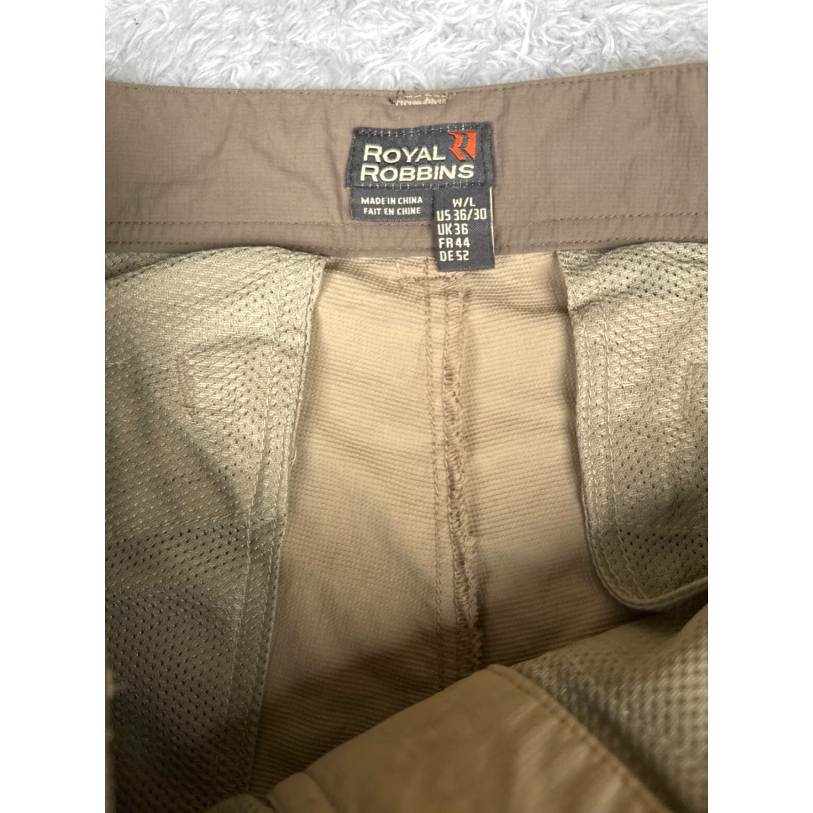 Royal Robbins Royal Robbins Pants Men 36 Beige Nylon Zipper Pockets Cargo Hiking 36x30 Pants Regular Beige Mens Regular Straight 100% Nylon Size US 36 / EU 52 - 6 Thumbnail