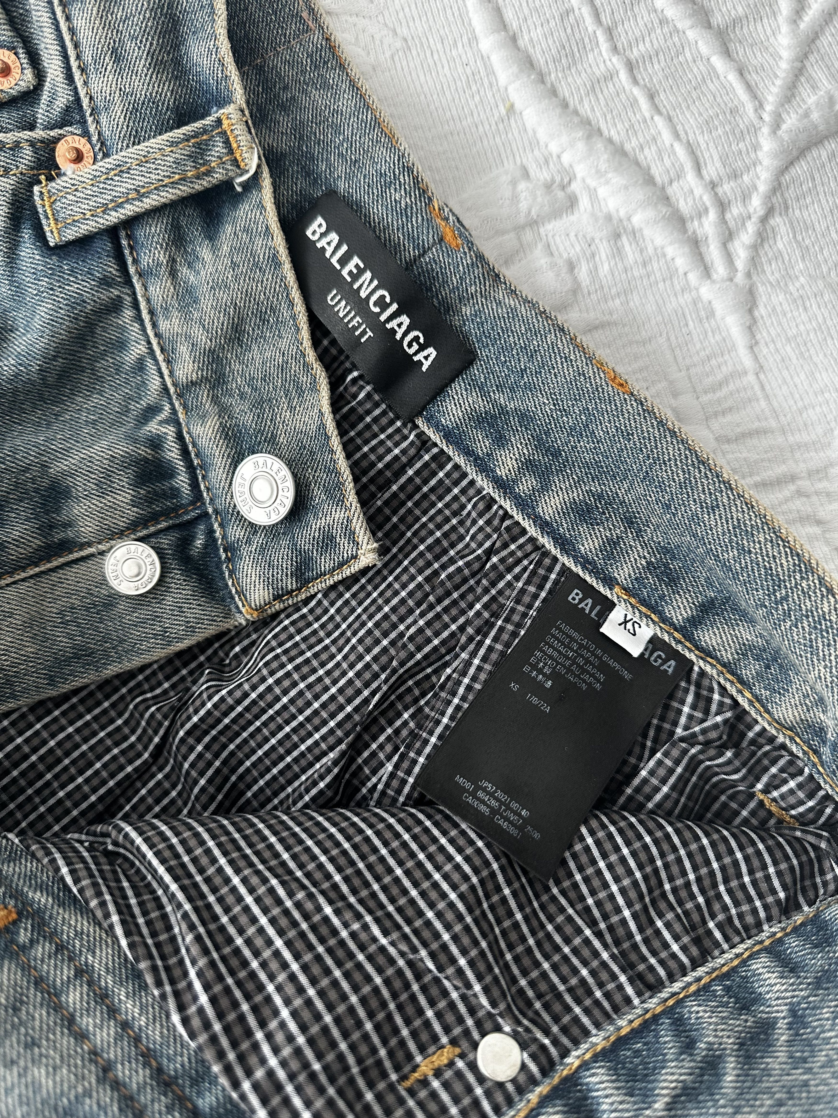 Balenciaga Afterworld Destroyed Jeans size XS Size US 29 - 3 Thumbnail
