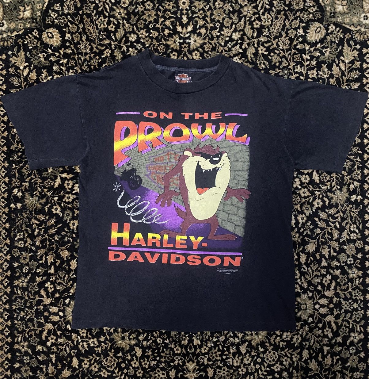 Harley Davidson × Vintage × Warner Bros Vintage 1992 Harley Davidson Taz On The Prowl Size US M / EU 48-50 / 2 - 1 Thumbnail