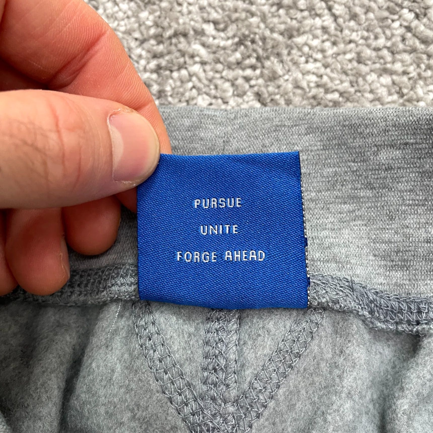 Vintage Monument Mens Small Gray Tapered Sweatpants Jogger 26x30 Active Casual Fleece Polyester Size US 29 - 7 Thumbnail