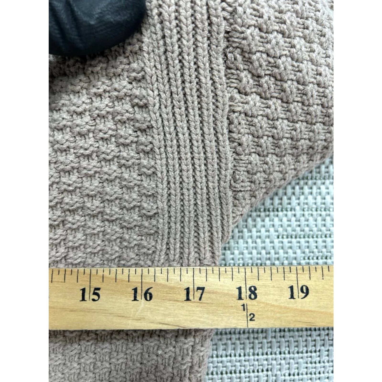 Abercrombie & Fitch Abercrombie & Fitch Sweater Cardigan Womens XS Brown Knit V-Neck Long Sleeve Regular Fit - Solid Knit, Machine Washable Size XXS / US 00 / IT 34 - 6 Thumbnail