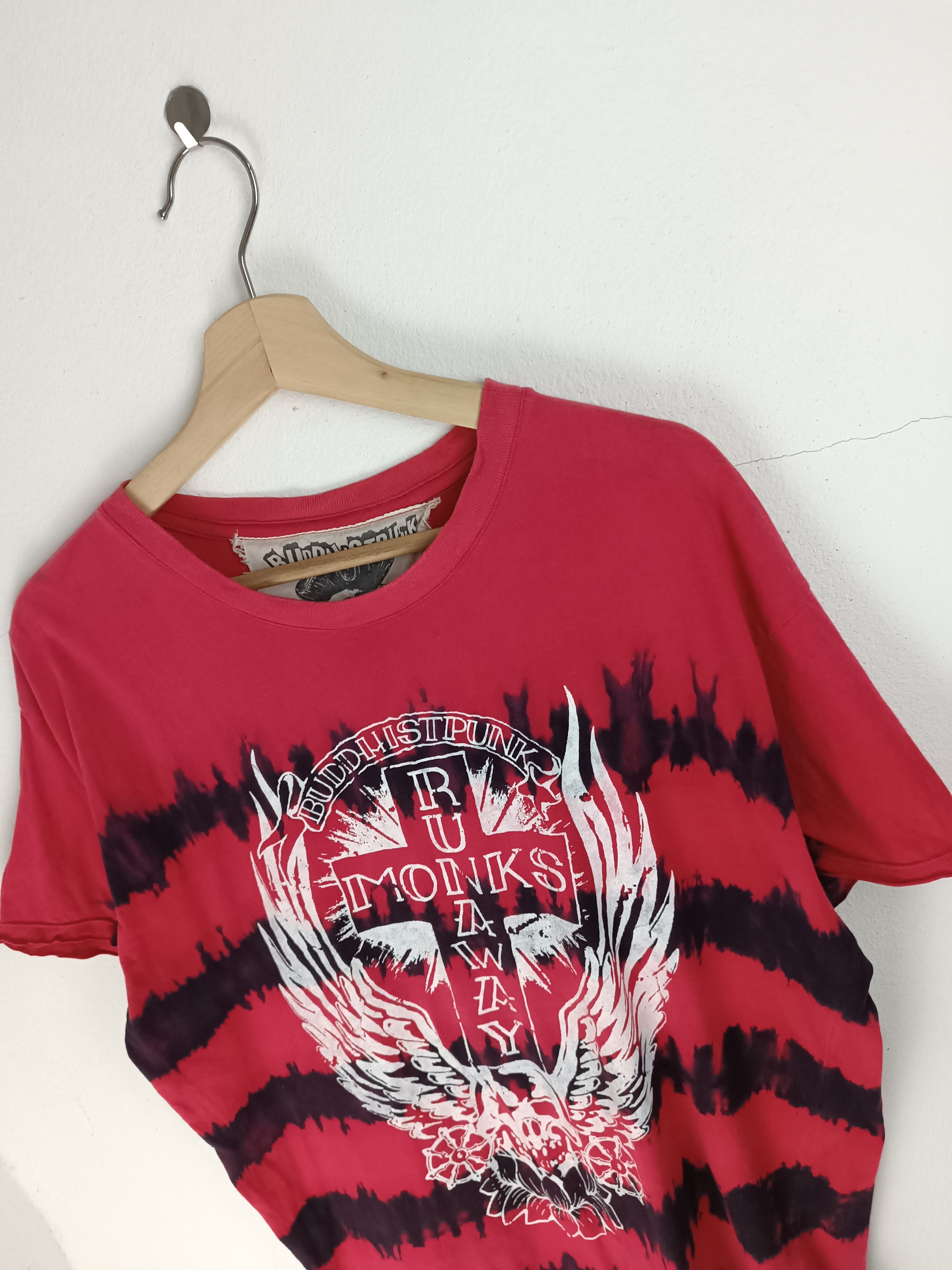 Vintage VINTAGE BUDDHIST PUNK RUNAWAY MONKS VERY RARE TEE Size US L / EU 52-54 / 3 - 11 Thumbnail