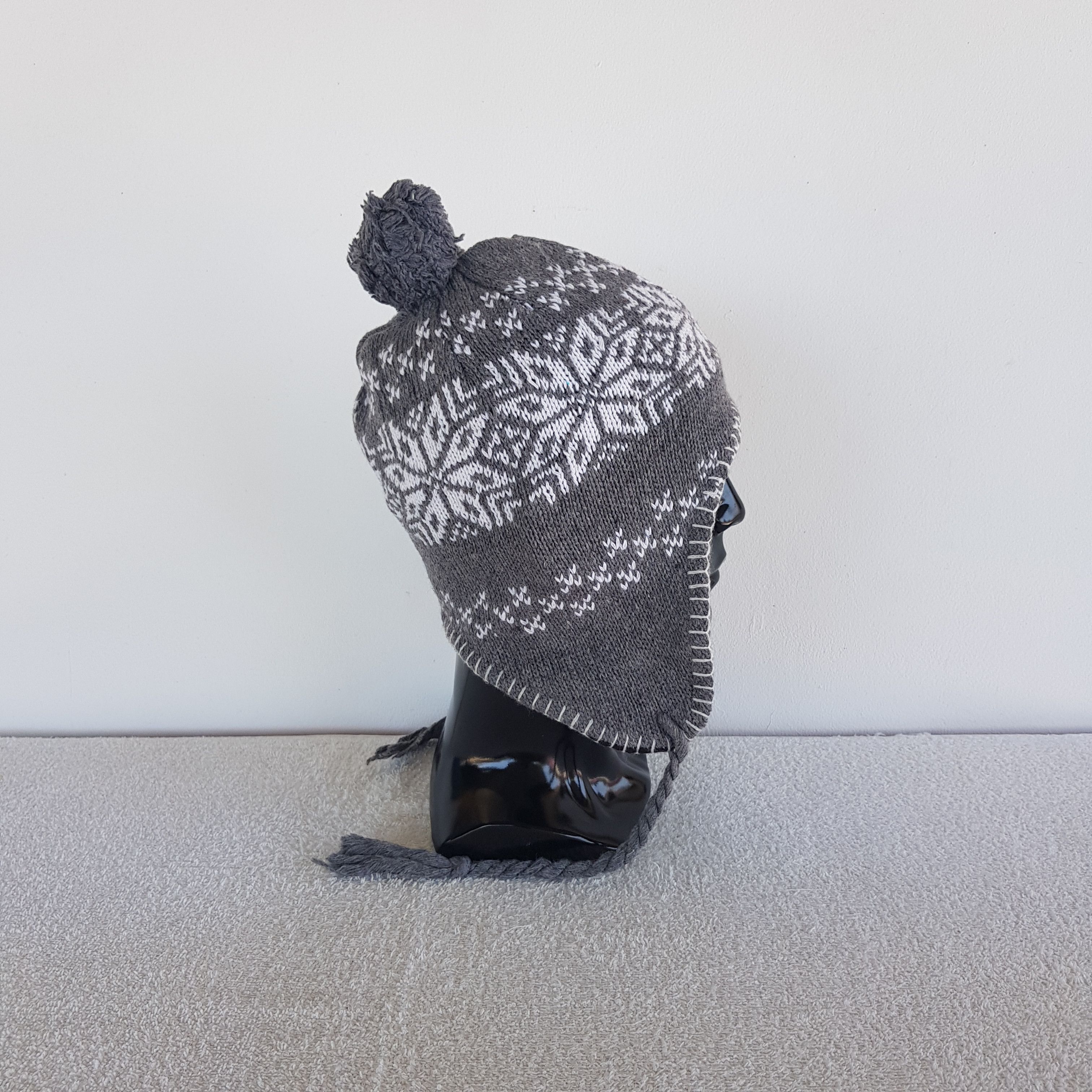 Other Vintage Navajo Aztec Beanie Earflap Pom Pom Snow Caps Hats. Size ONE SIZE - 3 Thumbnail