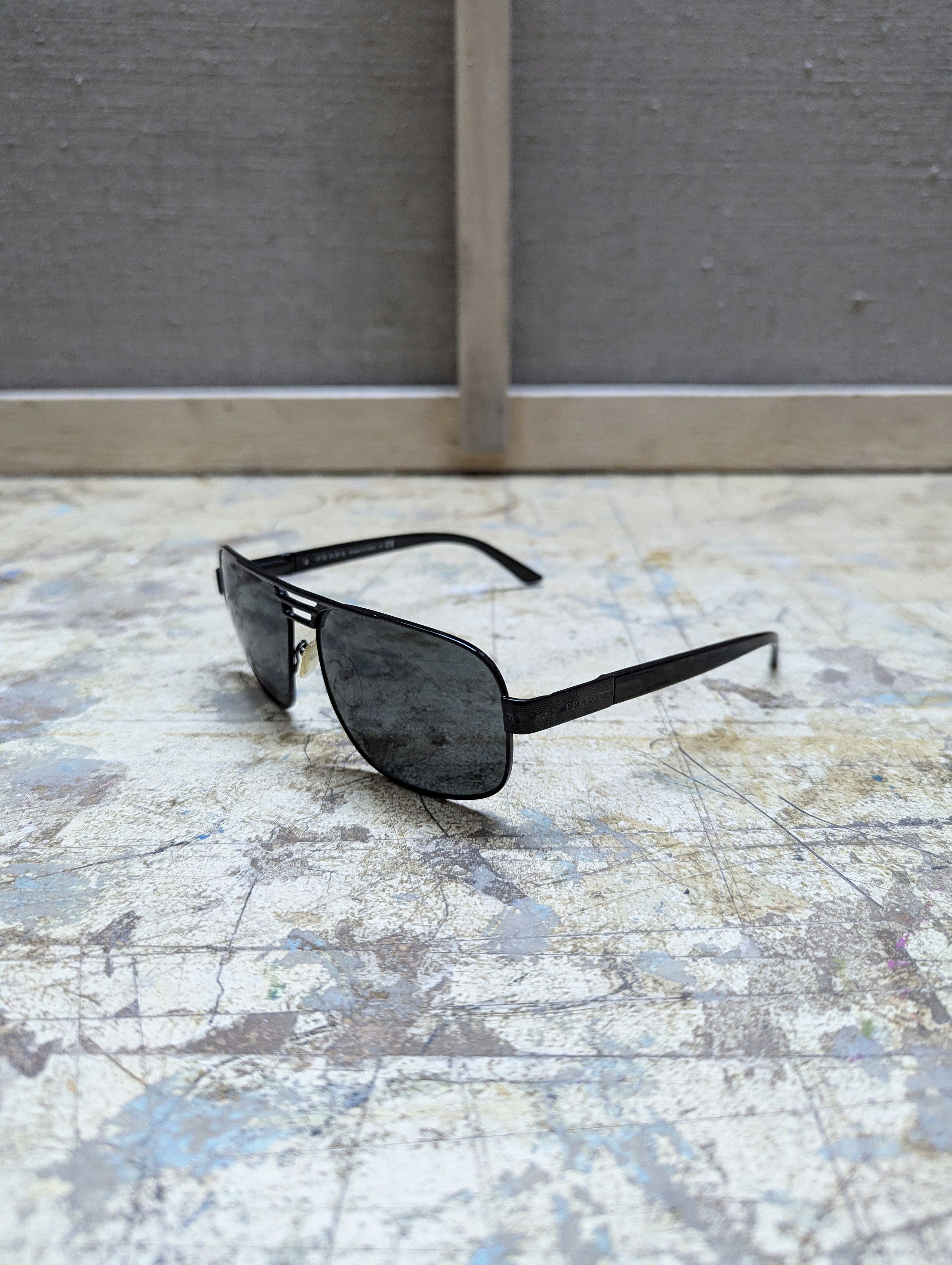 Prada 00s Prada Carbon Pattern Aviator Sunglasses Size ONE SIZE - 1 Thumbnail