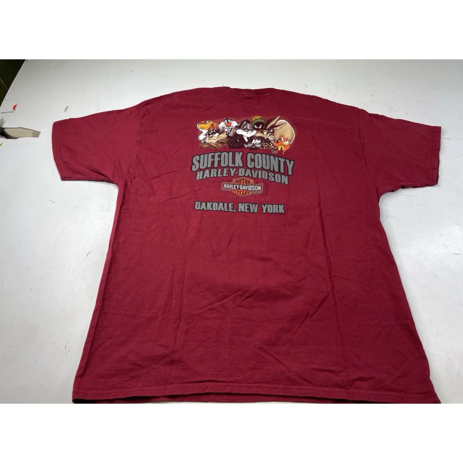 Harley Davidson VINTAGE Harley-Davidson Looney Tunes Taz Motorcycle Dealership T-Shirt Men’s 2XL Red Short Sleeve cartoon Mens Size US XXL / EU 58 / 5 - 7 Thumbnail
