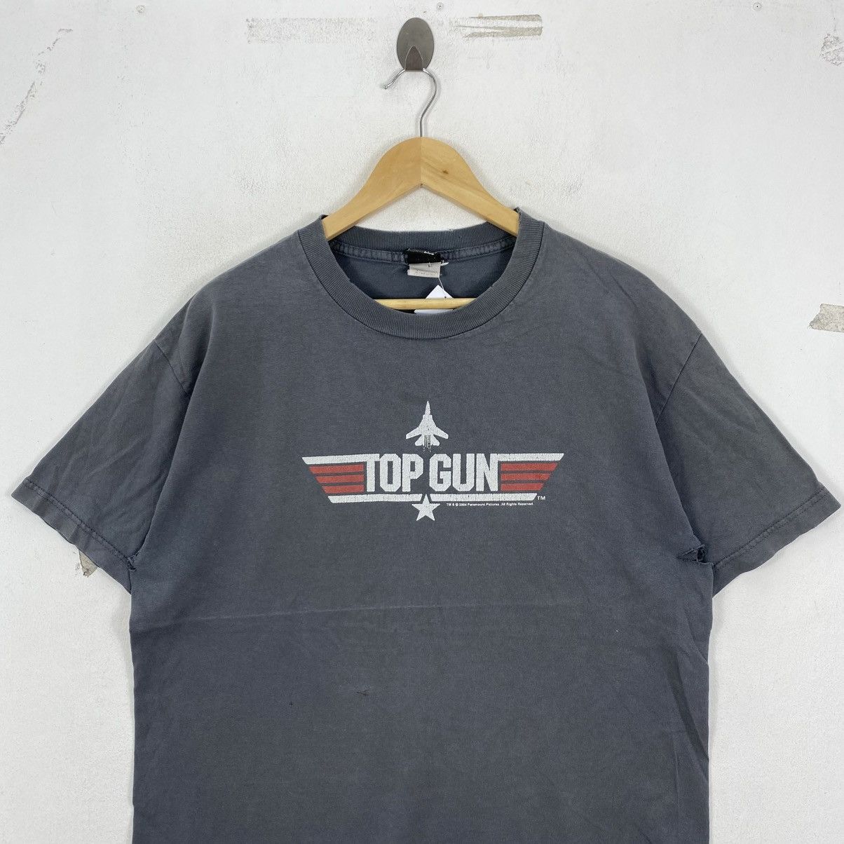 Vintage Vintage 90s Top Gun Wingman T-Shirt Anchor Blue Large Fade Size US L / EU 52-54 / 3 - 3 Thumbnail
