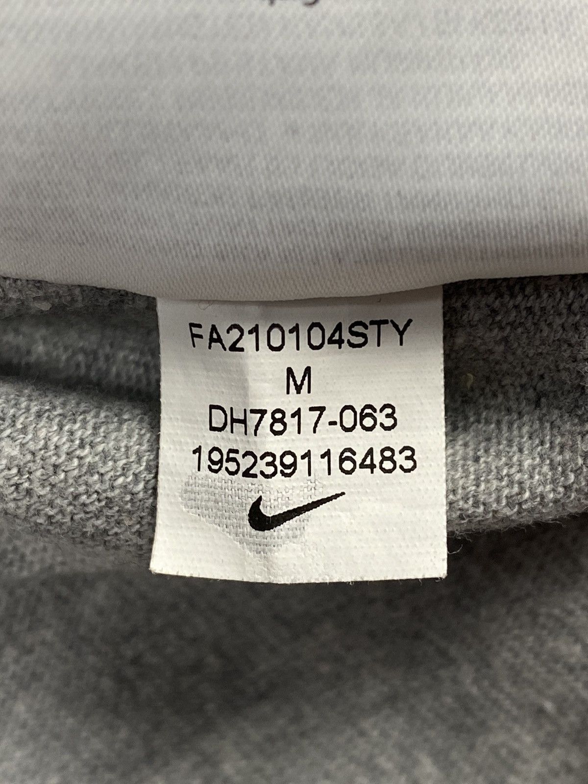 Nike Nike Tech Fleece Essentials Dri Fit Gray Drill T Shirt Size US M / EU 48-50 / 2 - 14 Thumbnail