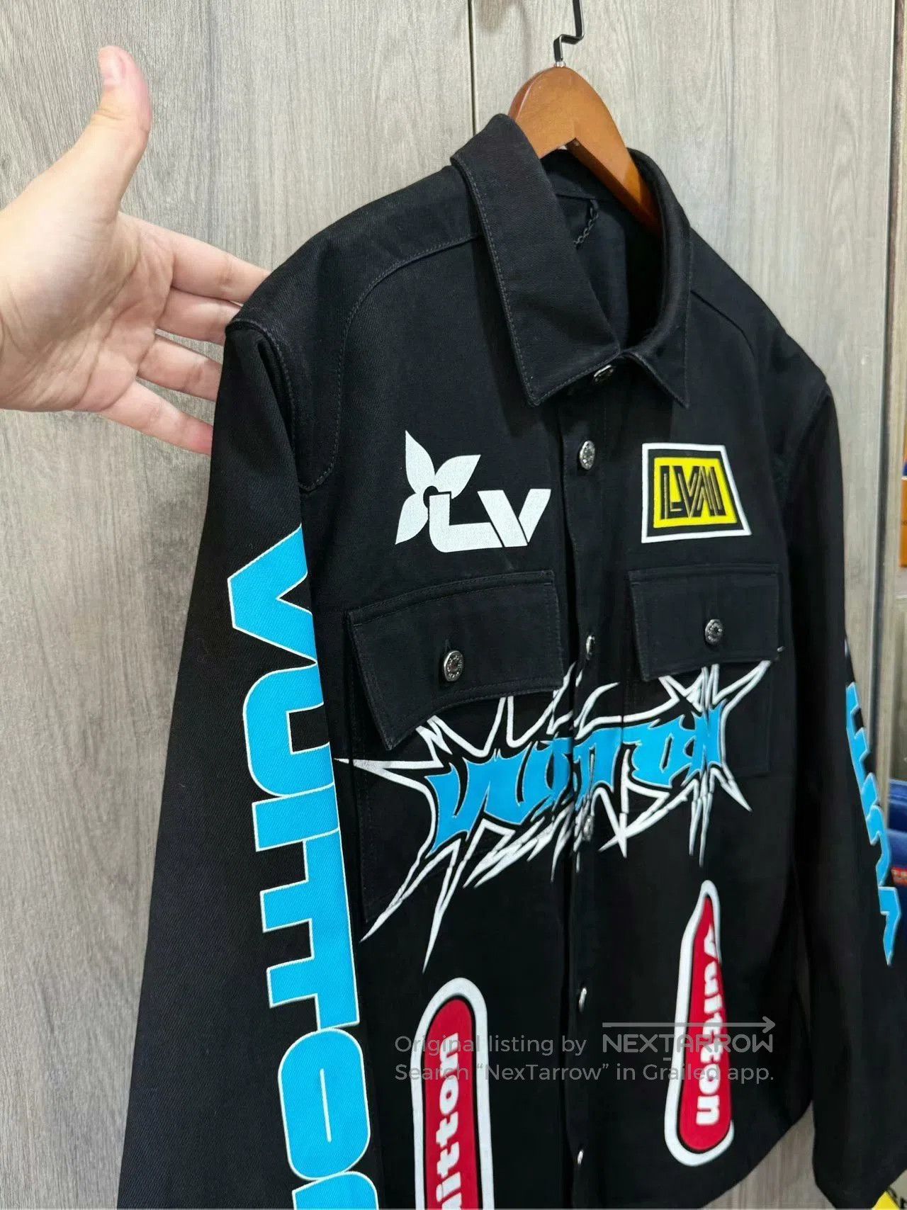 louis vuitton black logo denim jacket size 52.