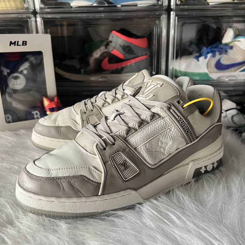 Louis Vuitton Louis Vuitton Classic Print Trainer Sneakers 0089 Size US 10.5 / EU 43-44 - 1 Thumbnail