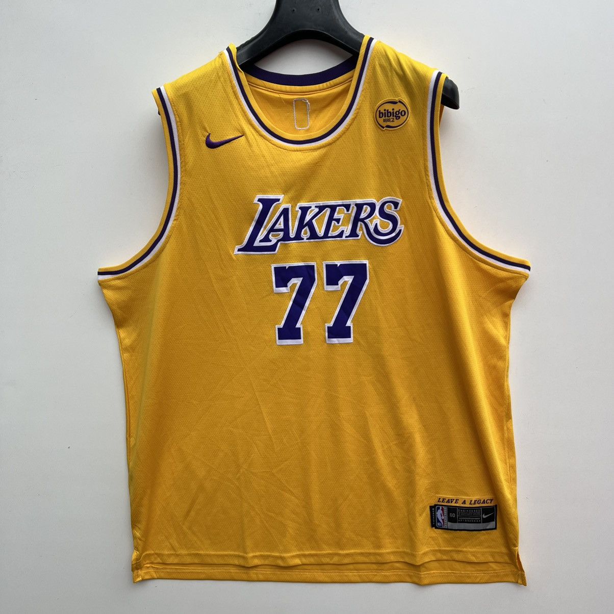 NBA Los Angeles Lakers basketball jersey NBA Doncic Size US XXL / EU 58 / 5 - 1 Thumbnail
