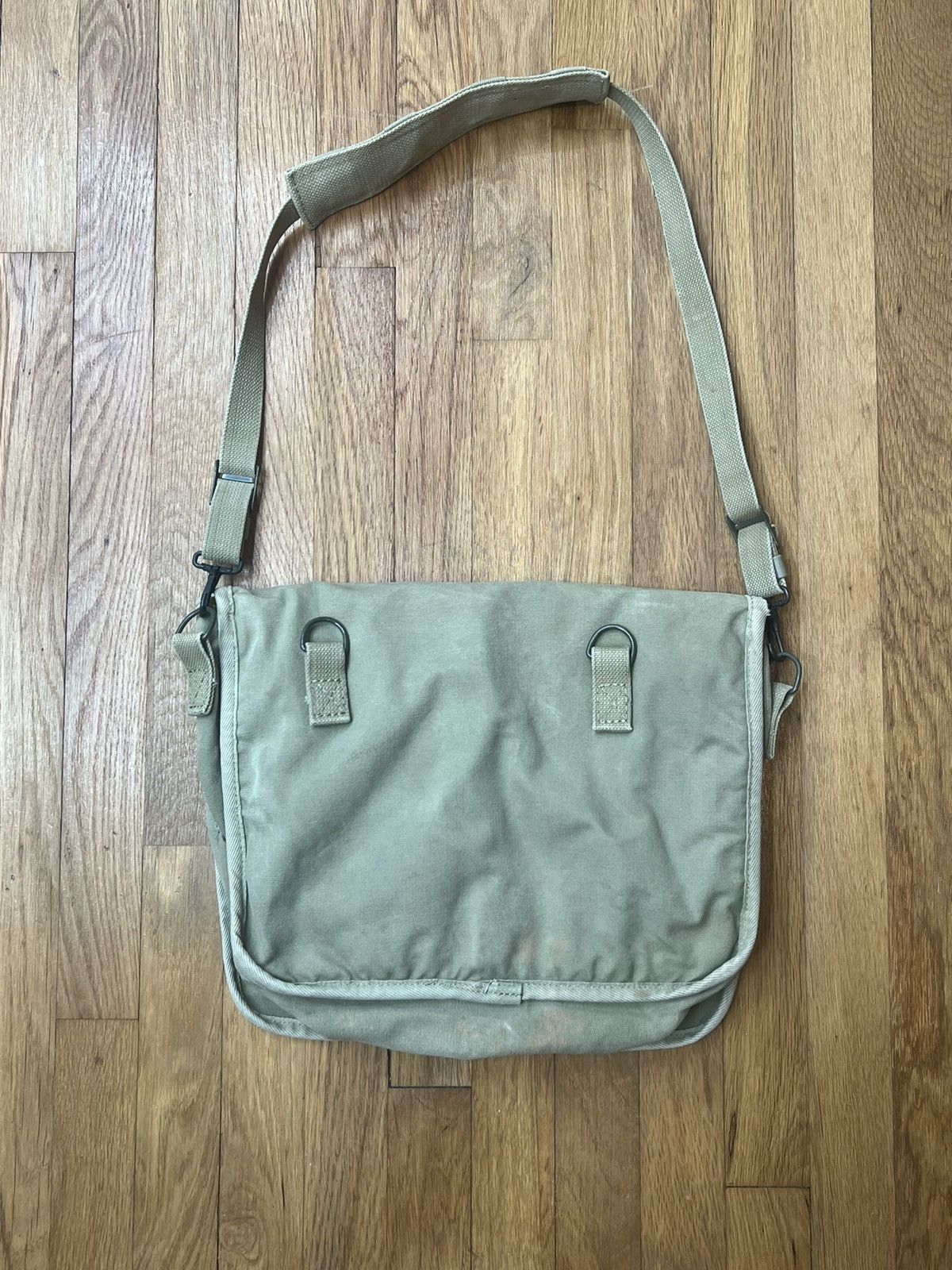 Banana Republic Banana Republic Israeli Paratrooper Military Messenger Bag Size ONE SIZE - 2 Thumbnail