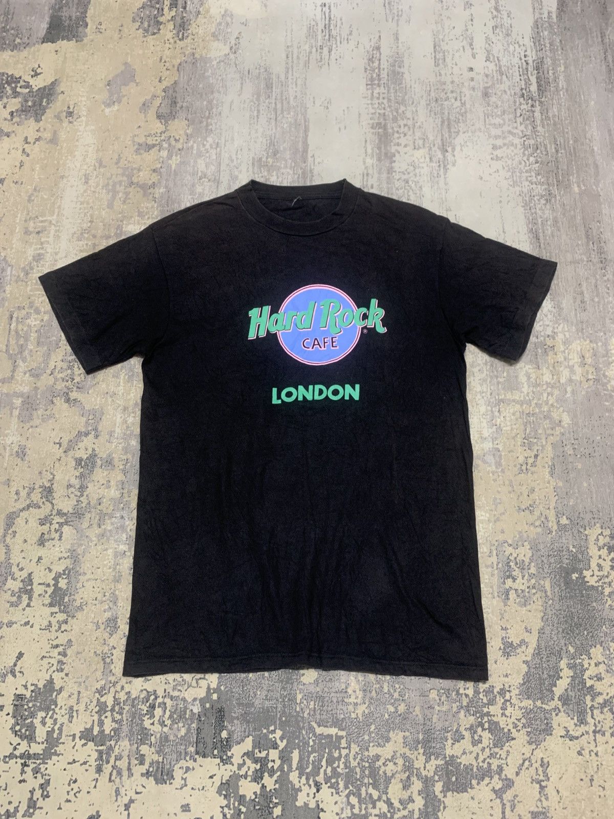 Vintage Vintage Sun Faded Hard Rock Cafe London Tshirt Size US M / EU 48-50 / 2 - 1 Thumbnail