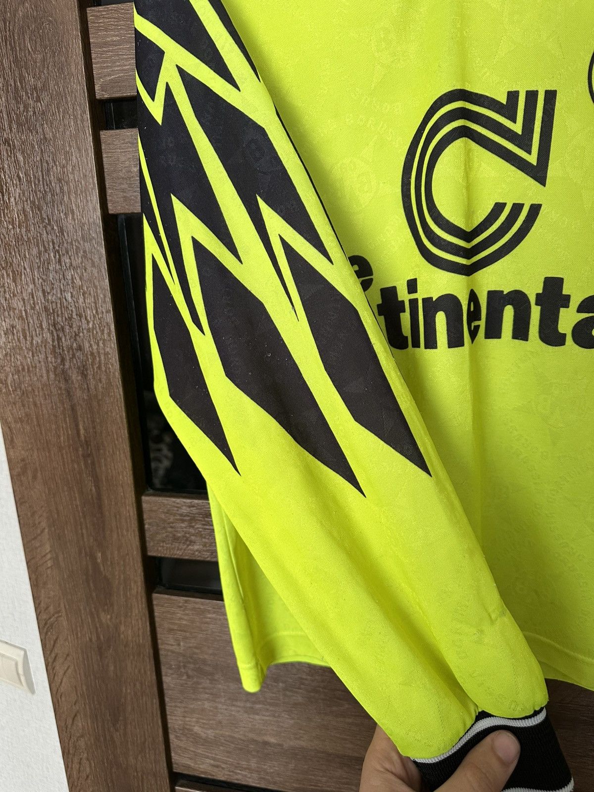Nike 1994/1995 Nike Borussia Dortmund Vintage Long Sleeve Jersey Size US M / EU 48-50 / 2 - 20 Thumbnail