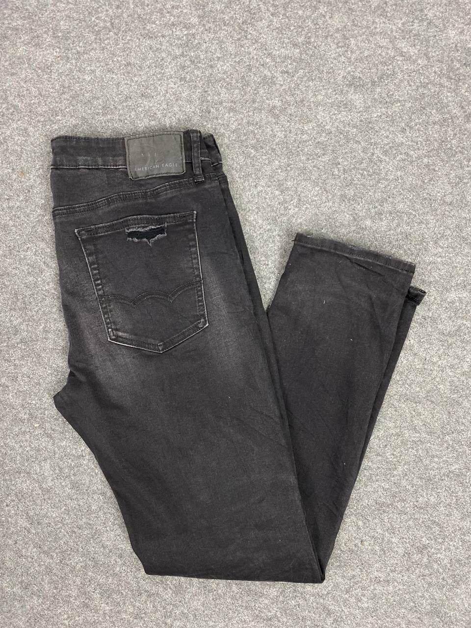 american eagles slim distressed denim