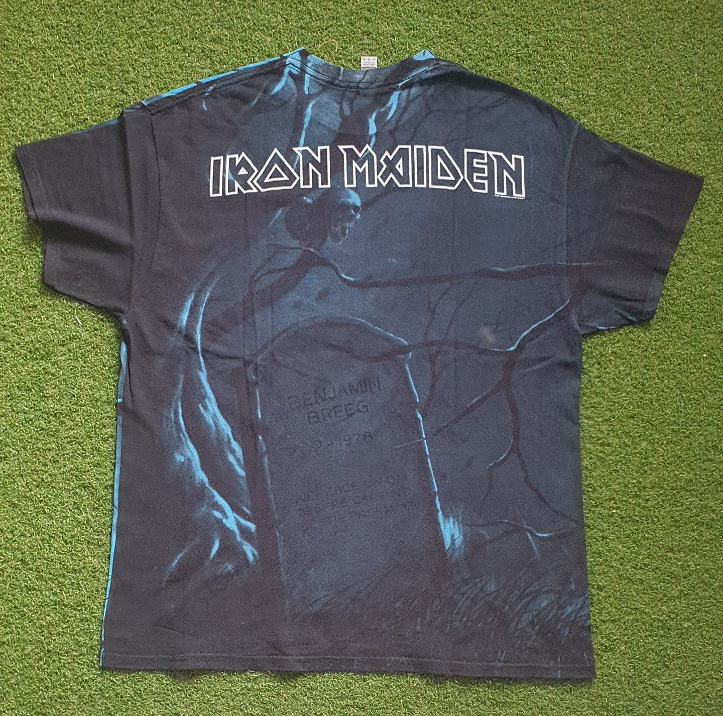 Band Tees × Gildan Iron Maiden - R.I.P Benjamin Breeg Size US XL / EU 56 / 4 - 8 Thumbnail