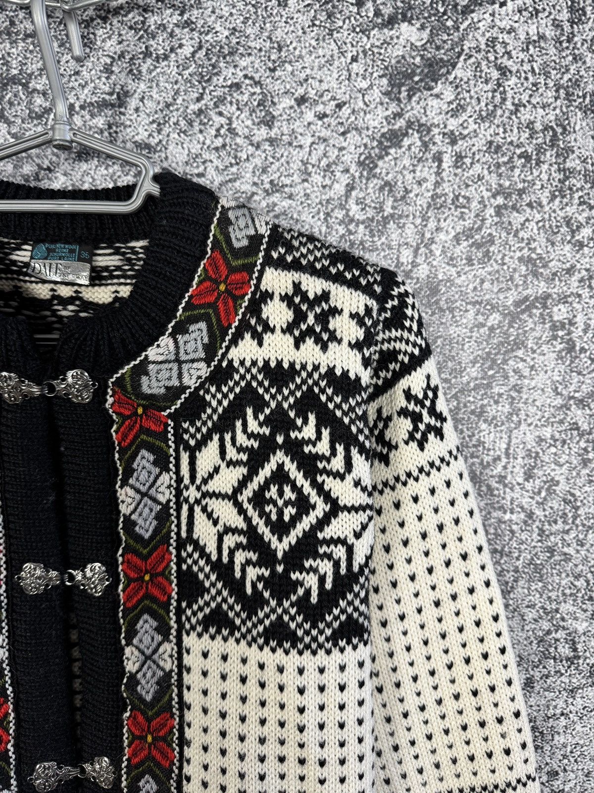 Dale Of Norway Women’s Dale Of Norway Wool Cardigan Knit Sweater Size 36 Size XS / US 0-2 / IT 36-38 - 2 Thumbnail