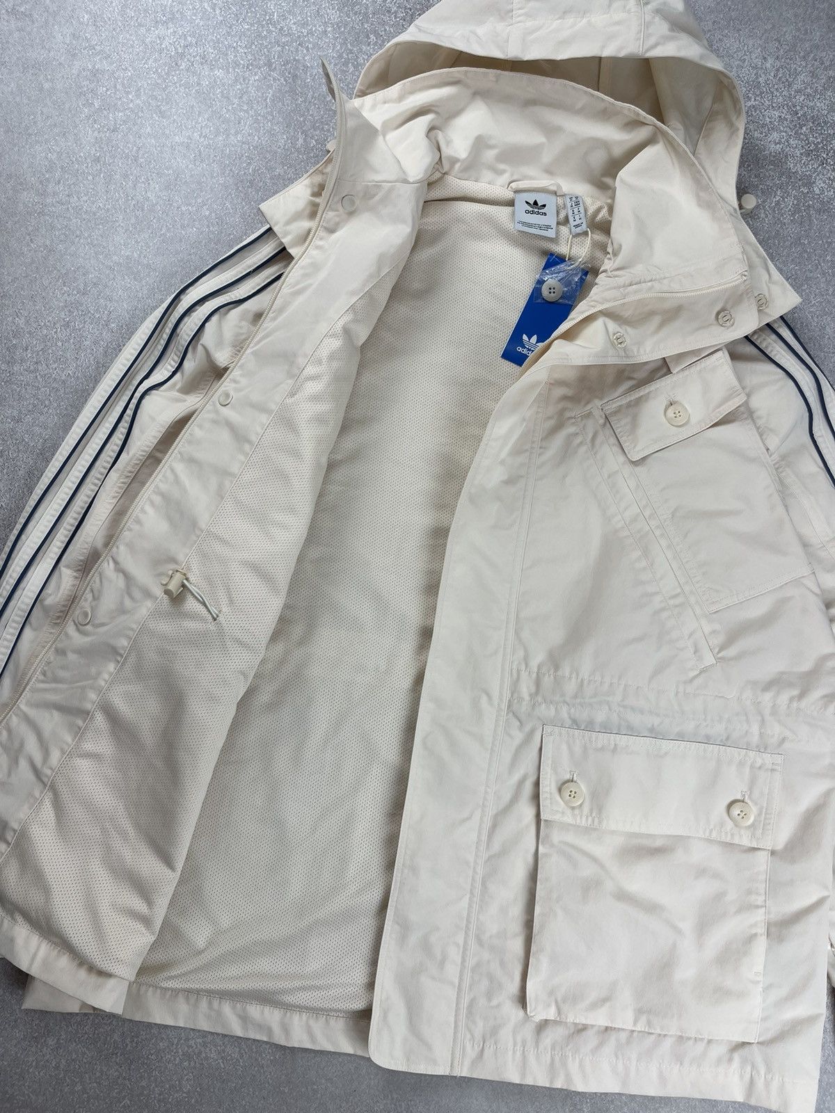 Adidas Adidas Windbreaker Jacket White Men’s Size M Size US M / EU 48-50 / 2 - 6 Thumbnail