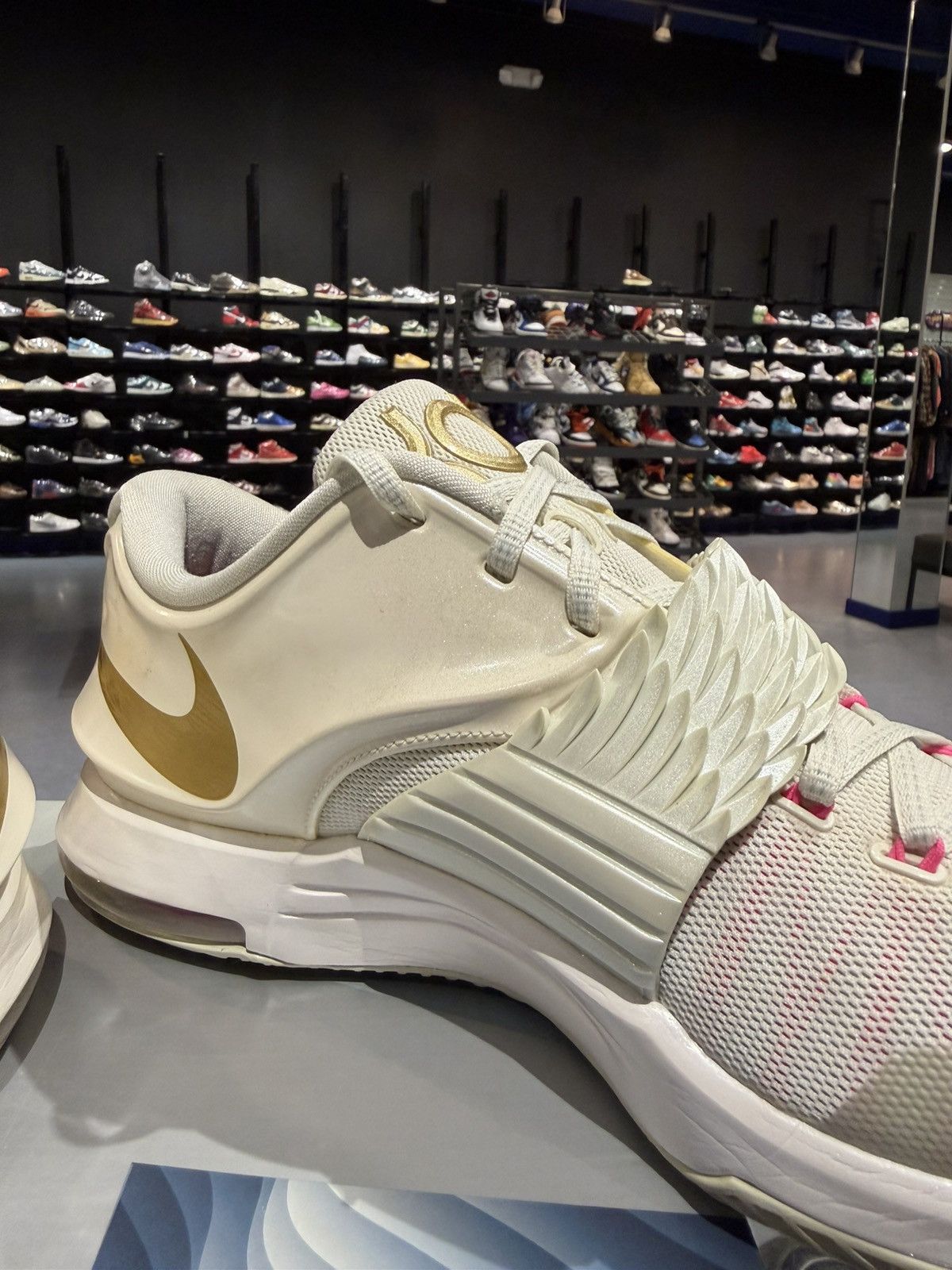 Nike Size 12 - Nike KD 7 Aunt Pearl White Size US 12 / EU 45 - 8 Thumbnail
