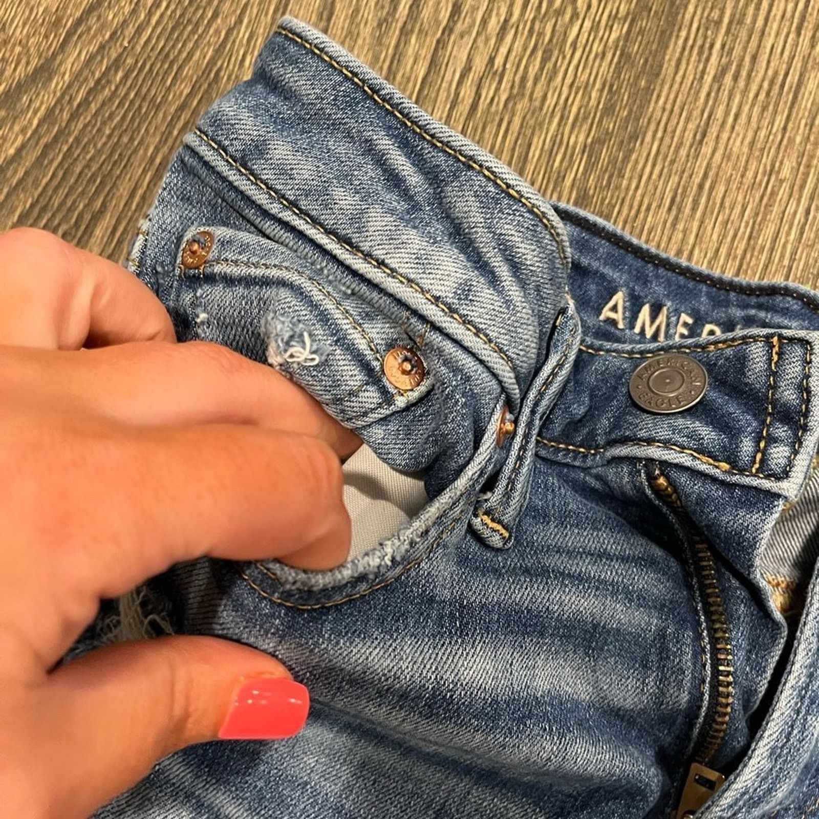 American Eagle Outfitters American Eagle AirFlex+ 9" Denim Short Distressed Raw Hem 26 Size US 26 / EU 42 - 7 Thumbnail