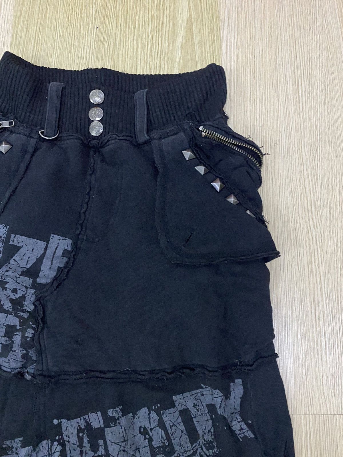 Japanese Brand Jackall punk sedtionaries skirt Size 28" / US 6 / IT 42 - 3 Thumbnail