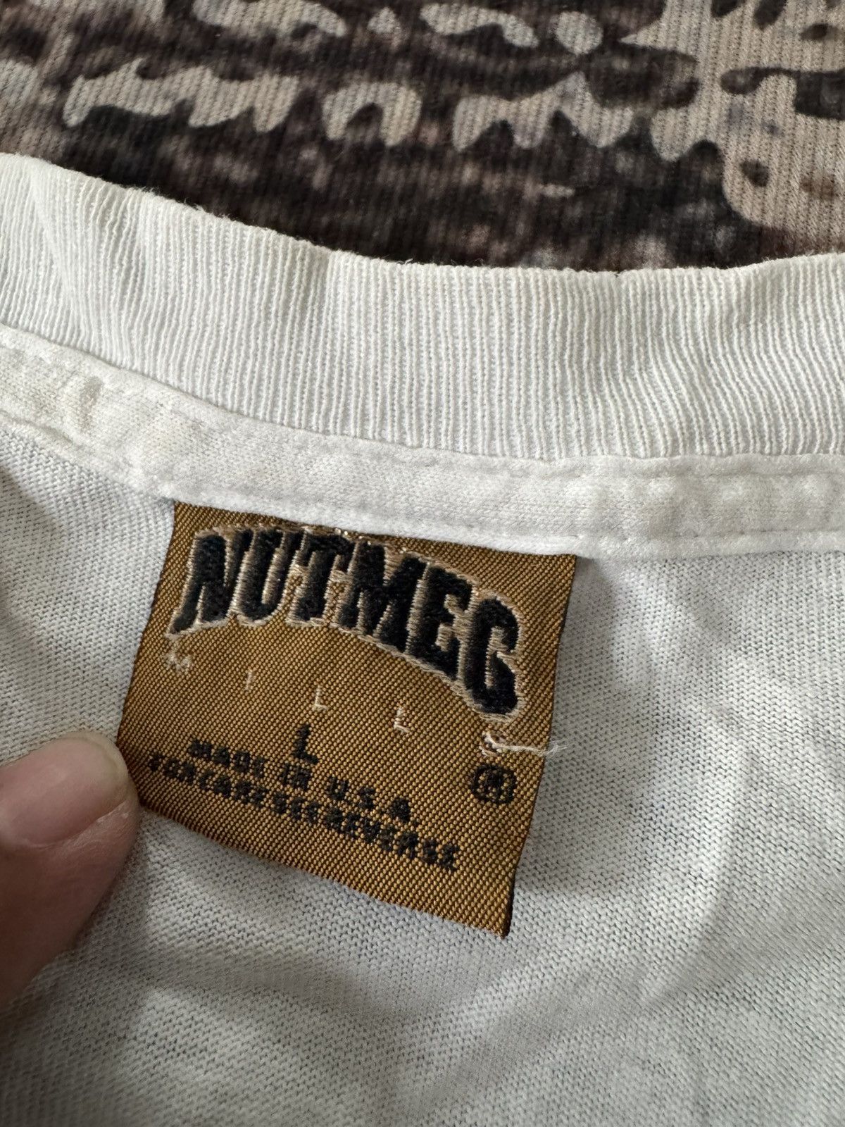 Nutmeg vintage MAGIC JOHNSON -lakers NBA Size US L / EU 52-54 / 3 - 6 Thumbnail